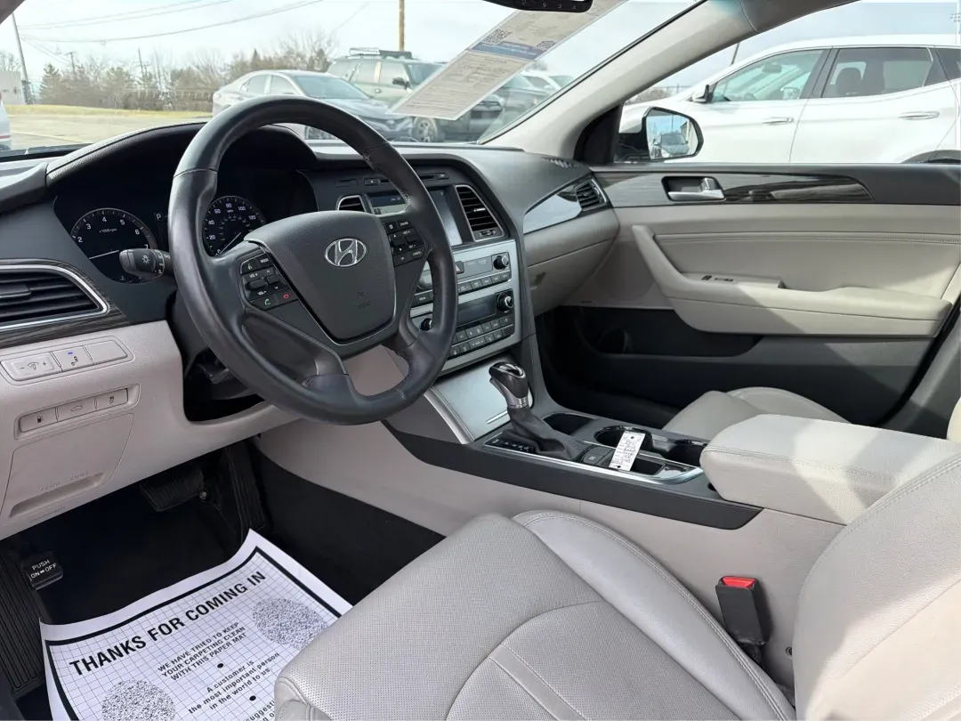 2015 Hyundai Sonata Limited (5NPE34AF8FH) with an 2.4L I-4 gasoline direct injection engine, located at 8750 N County Rd 25A, Piqua, OH, 45356, (937) 908-9800, 40.164391, -84.232513 - Are you in the market for a dependable vehicle that perfectly balances comfort, style, and performance? Look no further than the 2015 Hyundai Sonata Limited, available now at Advantage Car and Credit - Piqua. Whether you're commuting to work, running errands around town, or planning a family road tr - Photo#9
