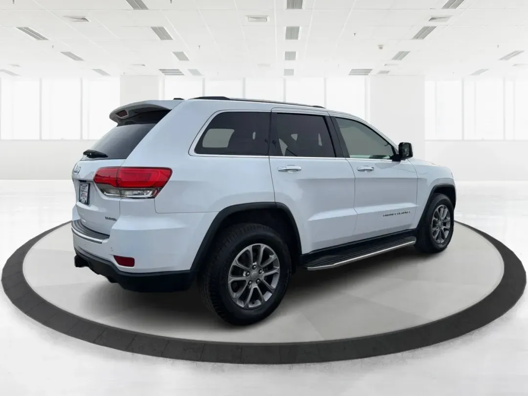 2016 Jeep Grand Cherokee Limited (1C4RJFBG8GC) with an Other engine, located at 8750 N County Rd 25A, Piqua, OH, 45356, (937) 908-9800, 40.164391, -84.232513 - Discover the ultimate blend of luxury and capability with this stunning 2016 Jeep Grand Cherokee Limited, now available at Advantage Car and Credit - Piqua! Perfect for those who crave adventure while needing a reliable vehicle for daily commuting or weekend family outings, this SUV is designed to e - Photo#2