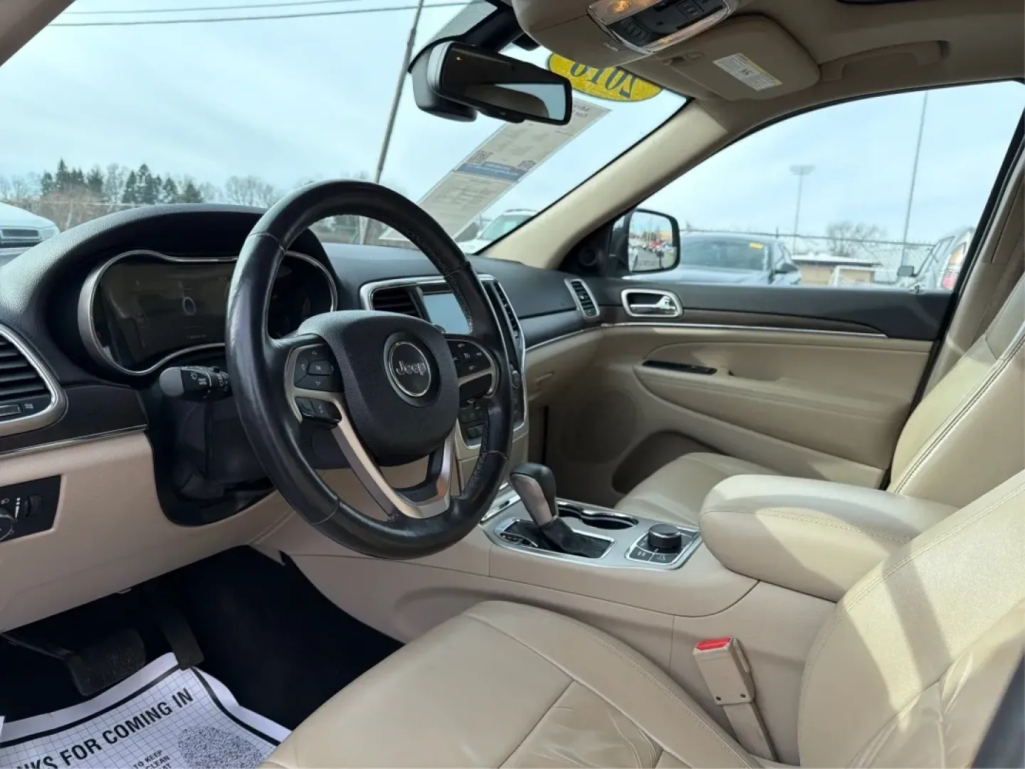 2016 Jeep Grand Cherokee Limited (1C4RJFBG8GC) with an Other engine, located at 8750 N County Rd 25A, Piqua, OH, 45356, (937) 908-9800, 40.164391, -84.232513 - Discover the ultimate blend of luxury and capability with this stunning 2016 Jeep Grand Cherokee Limited, now available at Advantage Car and Credit - Piqua! Perfect for those who crave adventure while needing a reliable vehicle for daily commuting or weekend family outings, this SUV is designed to e - Photo#9