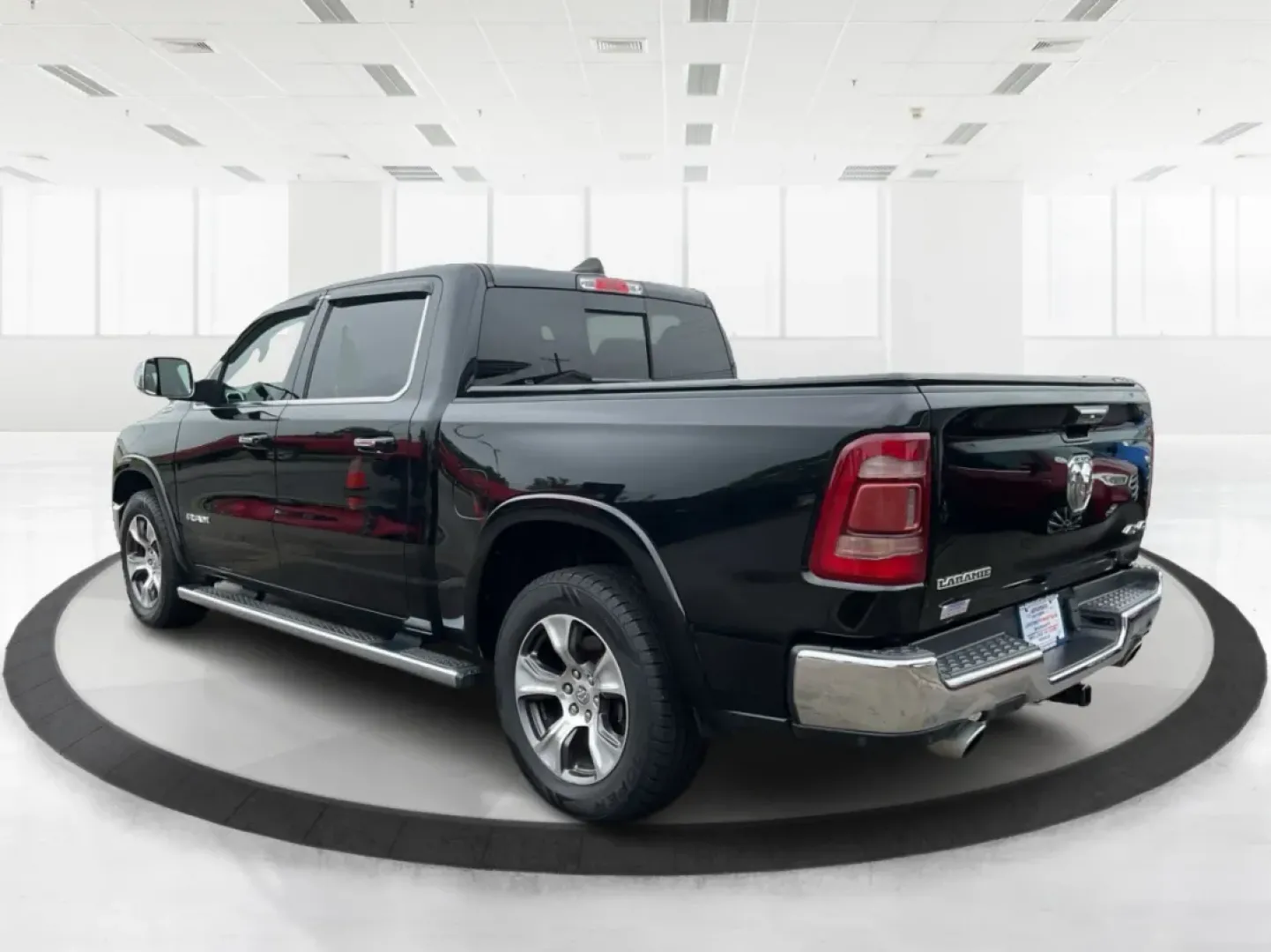 2019 Ram 1500 Laramie Crew Cab SWB 4WD (1C6SRFJT5KN) with an 5.7L V8 OHV 16V engine, 8-Speed Automatic transmission, located at 401 Woodman Dr, Riverside, OH, 45431, (937) 908-9800, 39.760899, -84.123421 - **Unleash Your Adventures with the 2019 Ram 1500 Laramie Crew Cab Perfect for Work and Play!**<br /> <br /> Are you ready to elevate your daily driving experience? Look no further than this stunning 2019 Ram 1500 Laramie Crew Cab, a vehicle designed to enhance your lifestyle whether you're commutin - Photo#4