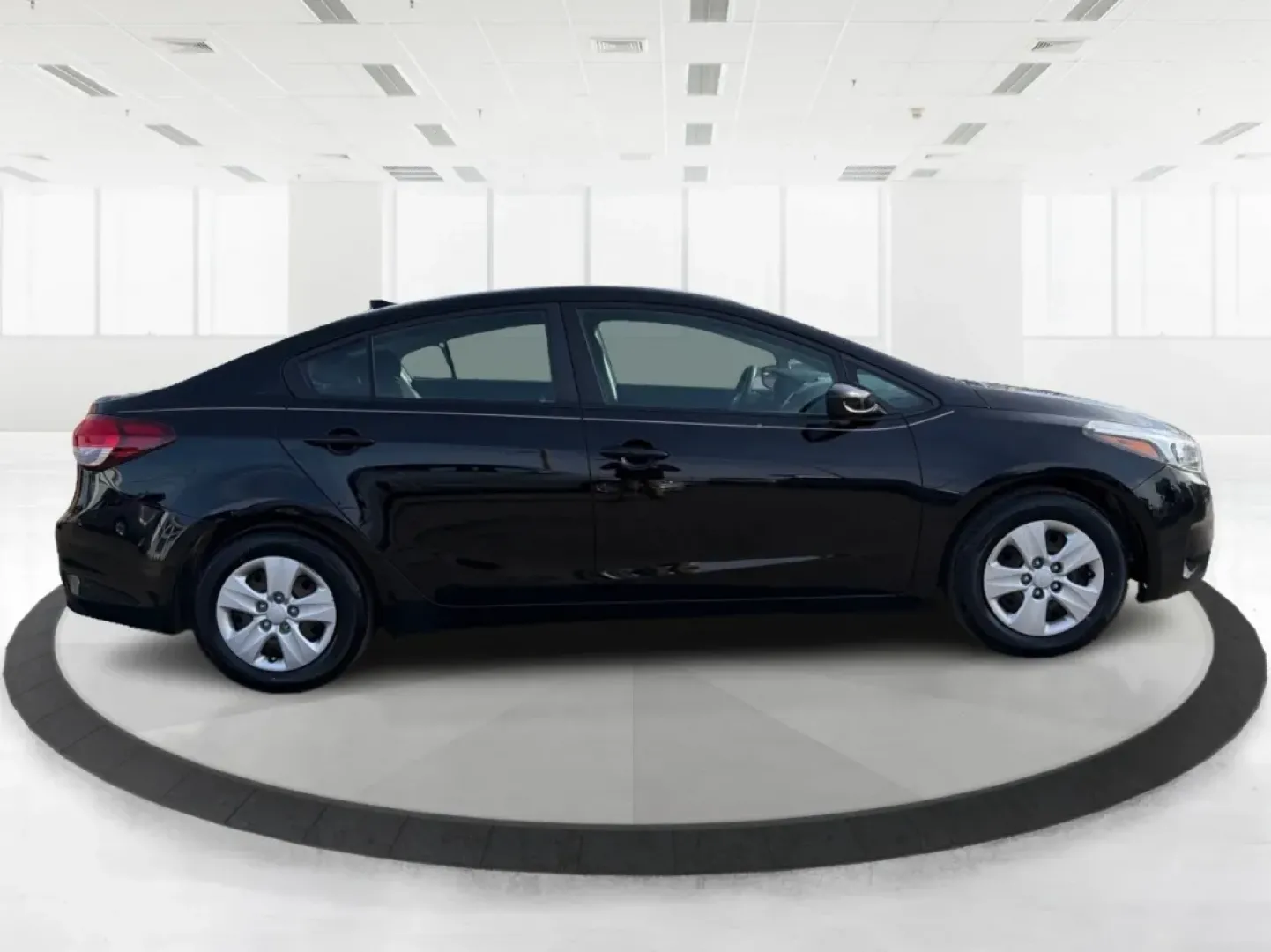 2017 Kia Forte LX (3KPFK4A79HE) with an 2L I-4 DOHC engine, located at 1184 Kauffman Ave, Fairborn, OH, 45324, (937) 908-9800, 39.807072, -84.030914 - Looking for an affordable and reliable vehicle that fits seamlessly into your everyday life? Look no further than the 2017 Kia Forte LX, available now at Advantage Car and Credit in Fairborn, OH. Whether you're commuting to work, shuttling the kids around, or heading out for weekend adventures, this - Photo#1