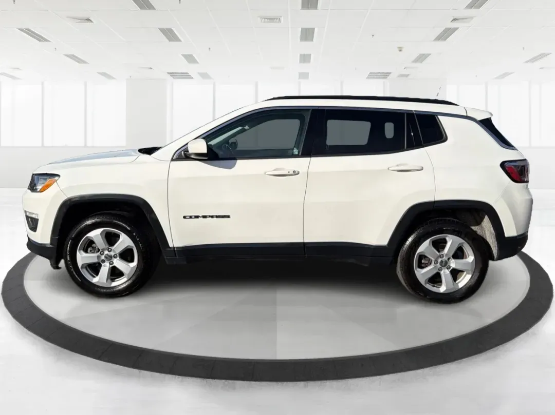 2018 Jeep Compass Latitude 4x4 (3C4NJDBB4JT) with an Other engine, located at 1184 Kauffman Ave, Fairborn, OH, 45324, (937) 908-9800, 39.807072, -84.030914 - Discover the perfect blend of style, reliability, and adventure with the 2018 Jeep Compass Latitude 4x4, now available at Advantage Car and Credit in Fairborn, OH. This rugged yet refined SUV is ideal for weekend warriors and growing families alike, offering the versatility you need for both daily c - Photo#5