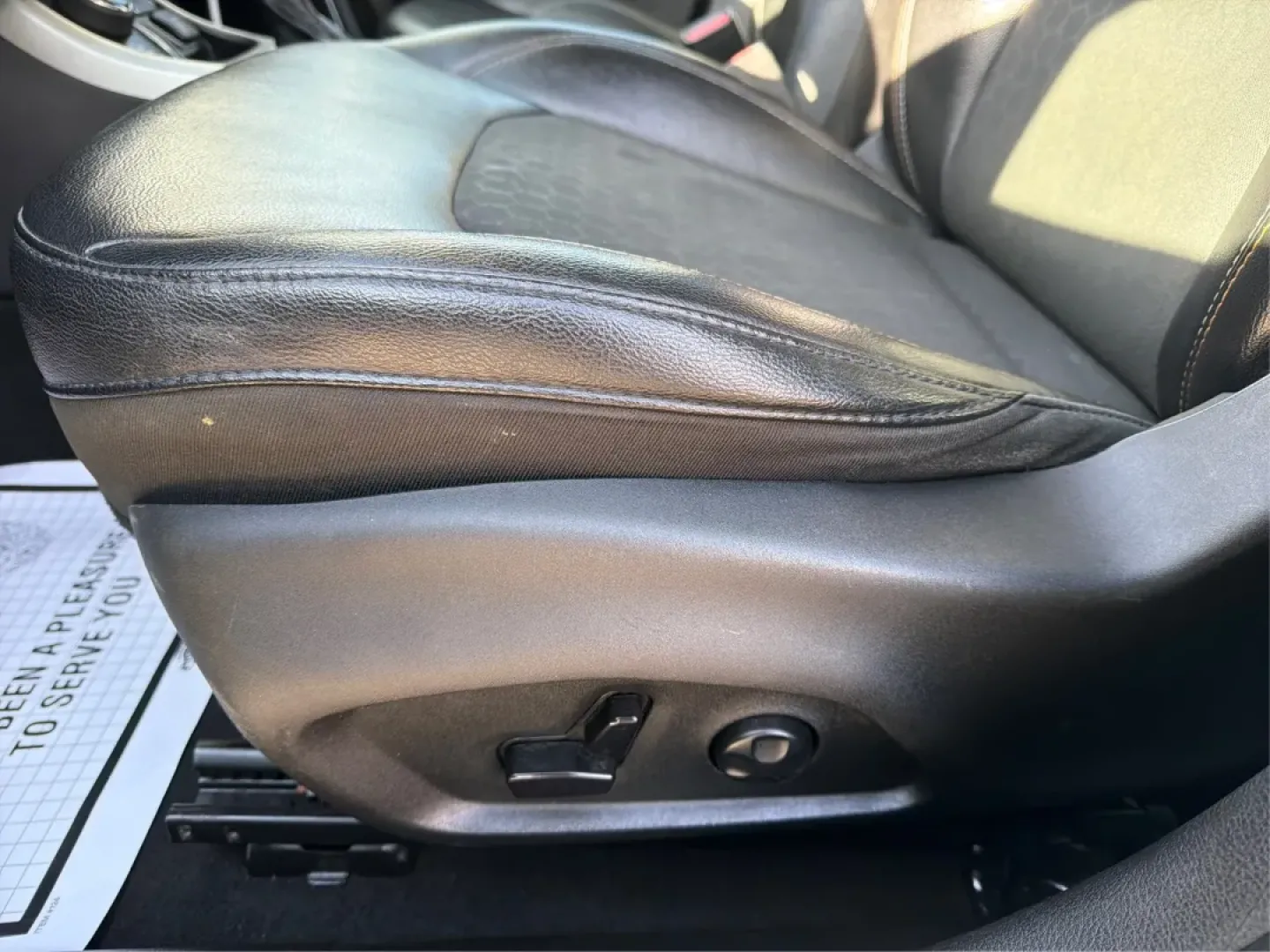 2018 Jeep Compass Latitude 4x4 (3C4NJDBB4JT) with an 2.4L L4 DOHC 16V engine, Manual/Standard transmission, located at 1184 Kauffman Ave, Fairborn, OH, 45324, (937) 908-9800, 39.807072, -84.030914 - Discover the perfect blend of style, reliability, and adventure with the 2018 Jeep Compass Latitude 4x4, now available at Advantage Car and Credit in Fairborn, OH. This rugged yet refined SUV is ideal for weekend warriors and growing families alike, offering the versatility you need for both daily c - Photo#18