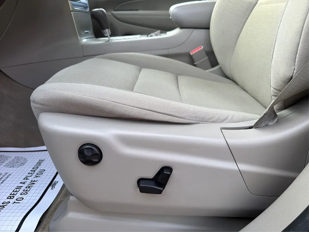 2012 Jeep Grand Cherokee Laredo (1C4RJFAG0CC) with an Other engine, located at 401 Woodman Dr, Riverside, OH, 45431, (937) 908-9800, 39.760899, -84.123421 - **Adventure Awaits: Explore the Open Road in a 2012 Jeep Grand Cherokee Laredo!**<br /> <br /> If you're a weekend warrior or a growing family looking for your next adventure, this 2012 Jeep Grand Cherokee Laredo is the perfect fit for you! With its robust 4WD capabilities and spacious interior, you - Photo#18