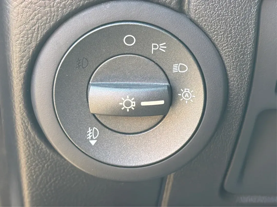 2011 Lincoln MKZ Base (3LNHL2GC5BR) with an Other engine, located at 401 Woodman Dr, Riverside, OH, 45431, (937) 908-9800, 39.760899, -84.123421 - **Elevate Your Commute with the 2011 Lincoln MKZ at Advantage Car and Credit - Riverside!**<br /> <br /> Ready to transform your daily drive into a luxurious experience? The 2011 Lincoln MKZ is the perfect vehicle for those seeking comfort without compromising on style. With its sleek black exterior - Photo#17