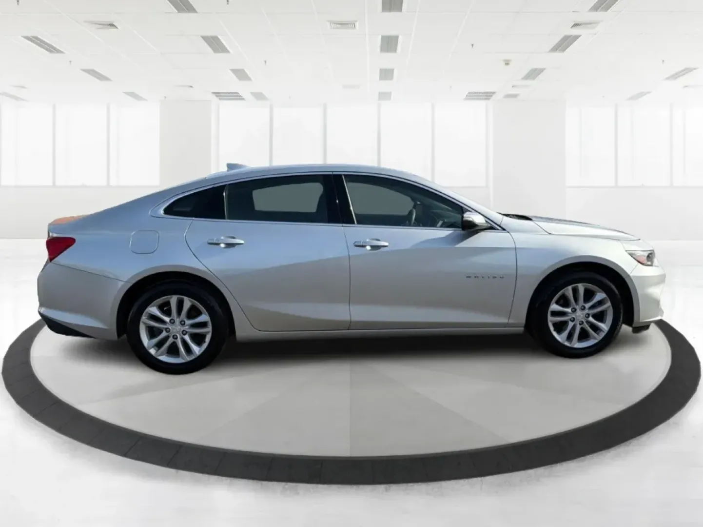 2016 Chevrolet Malibu 1LT (1G1ZE5ST3GF) with an ECOTEC 1.5L I-4 gasoline direct injection engine, located at 401 Woodman Dr, Riverside, OH, 45431, (937) 908-9800, 39.760899, -84.123421 - Discover the perfect blend of style, comfort, and reliability with this stunning 2016 Chevrolet Malibu 1LT, an ideal choice for budget-conscious buyers and families looking for a dependable daily driver. With its roomy interior and impressive fuel efficiency, this sedan not only excels at getting yo - Photo#1