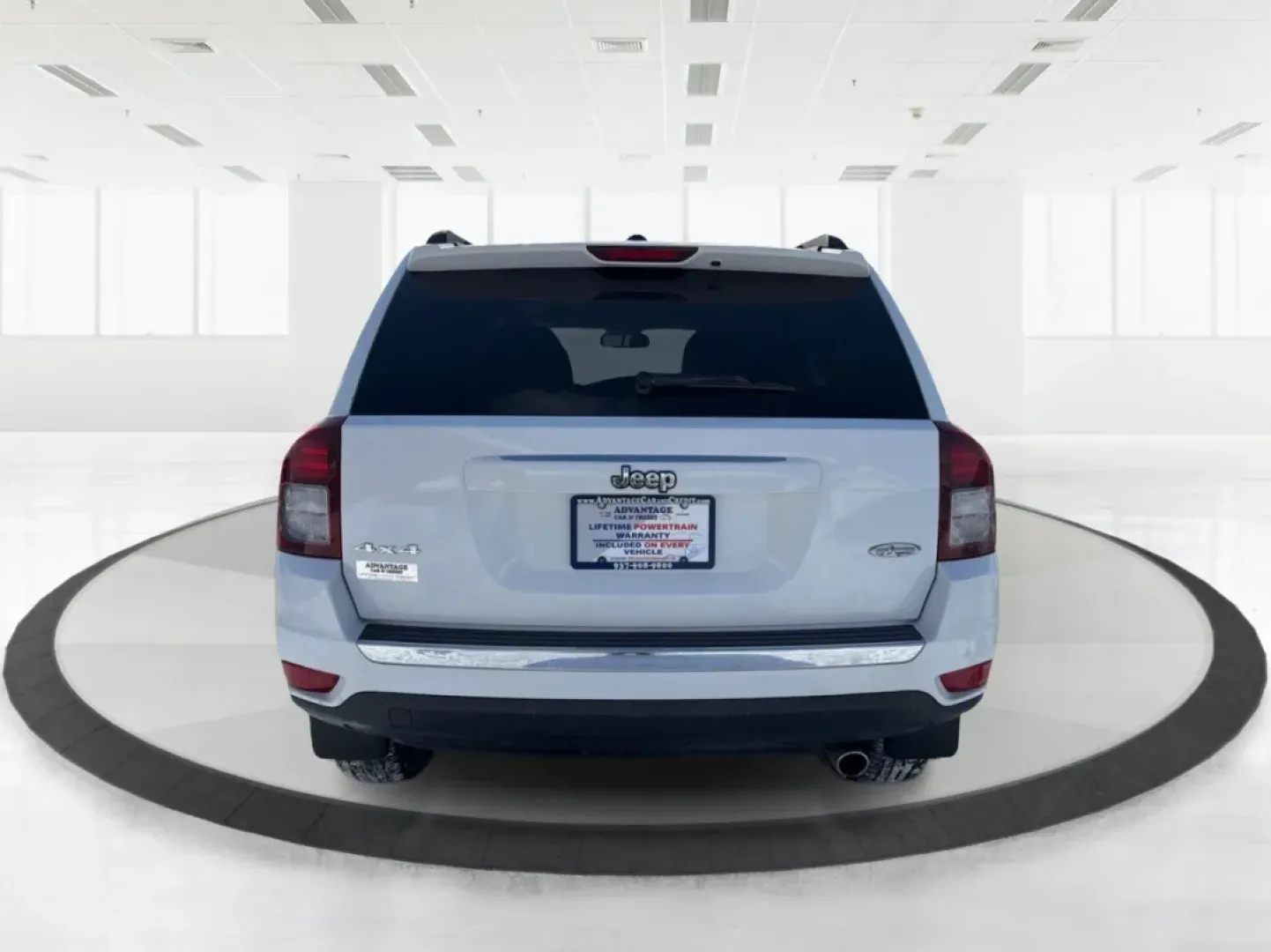 2016 Jeep Compass High Altitude Edition (1C4NJDEB4GD) with an 2.4L I-4 DOHC engine, 6A transmission, located at 4508 South Dixie Dr, Moraine, OH, 45439, (937) 908-9800, 39.689976, -84.218452 - ### Get Ready for Your Next Adventure with the 2016 Jeep Compass High Altitude Edition!<br /> <br /> Are you an adventure seeker or a weekend warrior? The 2016 Jeep Compass High Altitude Edition is the perfect vehicle to elevate your lifestyle! Ideal for those who love hitting the trails or simply r - Photo#3