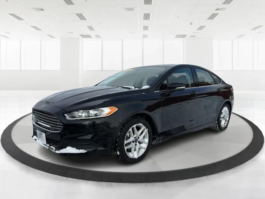 2015 Ford Fusion SE (3FA6P0H78FR) with an Other engine, located at 4508 South Dixie Dr, Moraine, OH, 45439, (937) 908-9800, 39.689976, -84.218452 - Discover the perfect blend of style, comfort, and reliability with this stunning 2015 Ford Fusion SE, available now at Advantage Car and Credit in Moraine, OH! Whether you're commuting to work, shuttling kids to school, or embarking on weekend adventures, this sleek sedan is designed to fit seamless - Photo#8