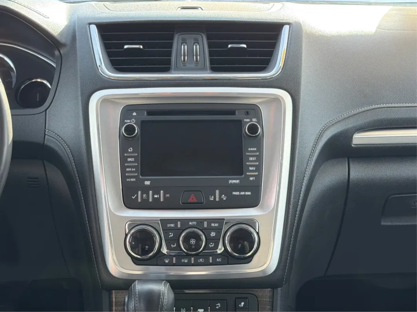 2015 GMC Acadia SLT-1 (1GKKVRKD6FJ) with an 3.6L V-6 gasoline direct injection engine, located at 1230 East Main St, Xenia, OH, 45385, (937) 908-9800, 39.688026, -83.910172 - **Experience Adventure and Comfort with the 2015 GMC Acadia at Advantage Car and Credit - Xenia!**<br /> <br /> Are you searching for the perfect vehicle to accommodate your growing family, make weekend adventures a breeze, or tackle your daily commute with style? Look no further than this stunning - Photo#13