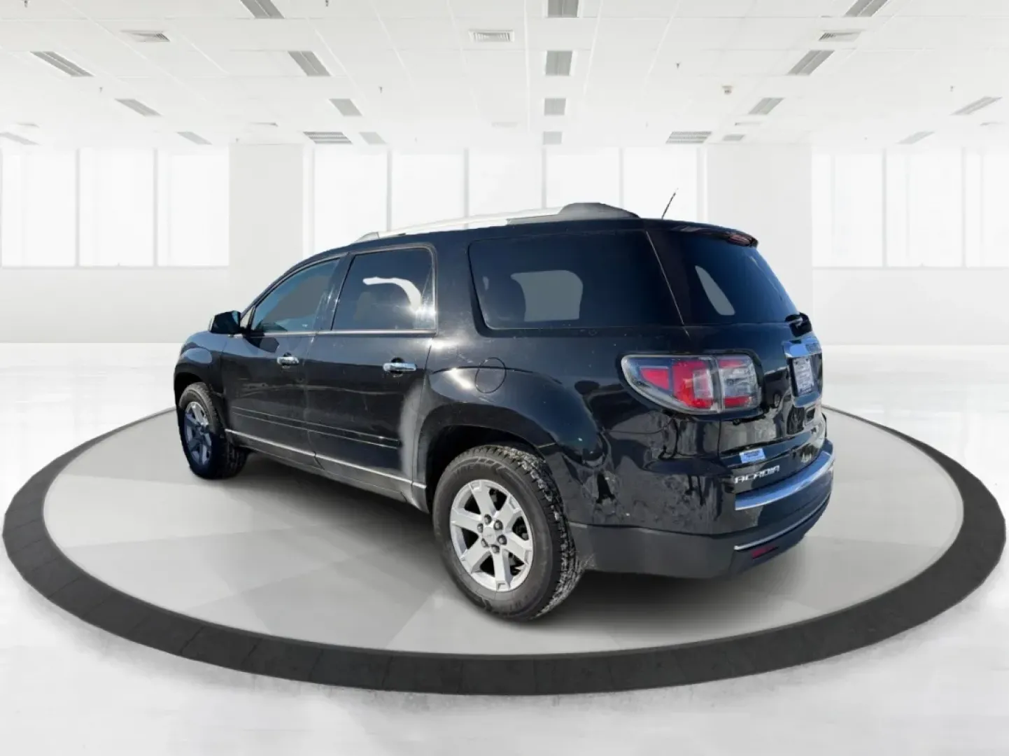 2016 GMC Acadia SLE-1 (1GKKVNED4GJ) with an 3.6L V-6 gasoline direct injection engine, 6A transmission, located at 1099 N County Rd 25A, Troy, OH, 45373, (937) 908-9800, 40.057079, -84.212883 - **Adventure Awaits with the 2016 GMC Acadia at Advantage Car and Credit - Troy!**<br /> <br /> When it comes to family outings or weekend getaways, the 2016 GMC Acadia is your perfect travel companion. Designed for those who crave the ideal blend of comfort, space, and versatility, this SUV is just - Photo#4