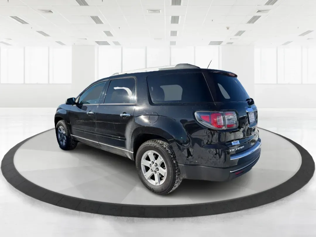 2016 GMC Acadia SLE-1 (1GKKVNED4GJ) with an 3.6L V-6 gasoline direct injection engine, located at 1099 N County Rd 25A, Troy, OH, 45373, (937) 908-9800, 40.057079, -84.212883 - **Adventure Awaits with the 2016 GMC Acadia at Advantage Car and Credit - Troy!**<br /> <br /> When it comes to family outings or weekend getaways, the 2016 GMC Acadia is your perfect travel companion. Designed for those who crave the ideal blend of comfort, space, and versatility, this SUV is just - Photo#4