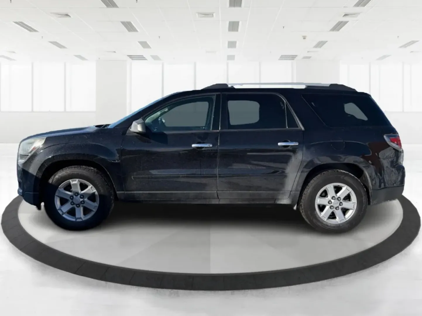 2016 GMC Acadia SLE-1 (1GKKVNED4GJ) with an 3.6L V-6 gasoline direct injection engine, 6A transmission, located at 1099 N County Rd 25A, Troy, OH, 45373, (937) 908-9800, 40.057079, -84.212883 - **Adventure Awaits with the 2016 GMC Acadia at Advantage Car and Credit - Troy!**<br /> <br /> When it comes to family outings or weekend getaways, the 2016 GMC Acadia is your perfect travel companion. Designed for those who crave the ideal blend of comfort, space, and versatility, this SUV is just - Photo#5