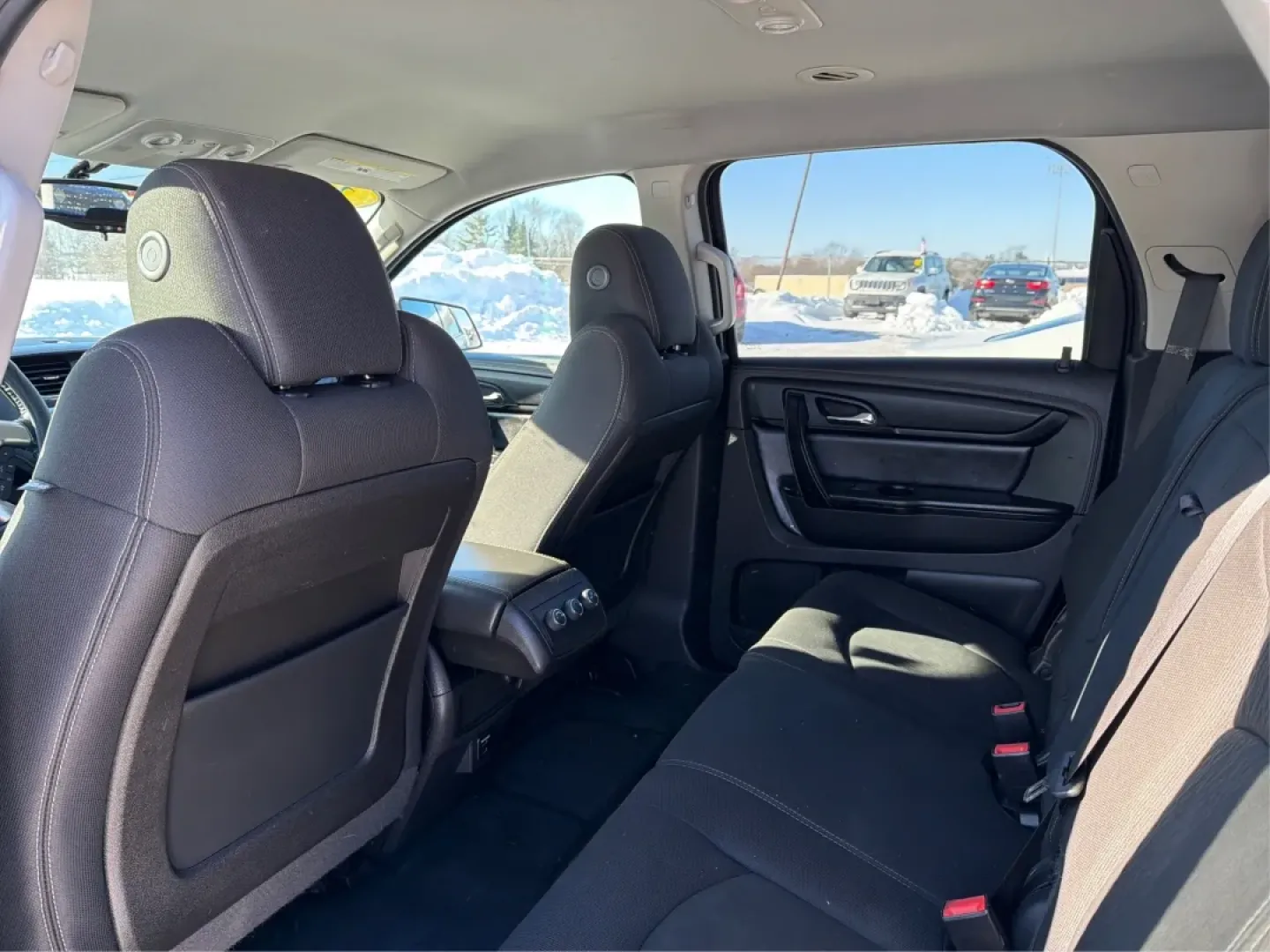 2016 GMC Acadia SLE-1 (1GKKVNED4GJ) with an 3.6L V-6 gasoline direct injection engine, 6A transmission, located at 1099 N County Rd 25A, Troy, OH, 45373, (937) 908-9800, 40.057079, -84.212883 - **Adventure Awaits with the 2016 GMC Acadia at Advantage Car and Credit - Troy!**<br /> <br /> When it comes to family outings or weekend getaways, the 2016 GMC Acadia is your perfect travel companion. Designed for those who crave the ideal blend of comfort, space, and versatility, this SUV is just - Photo#10