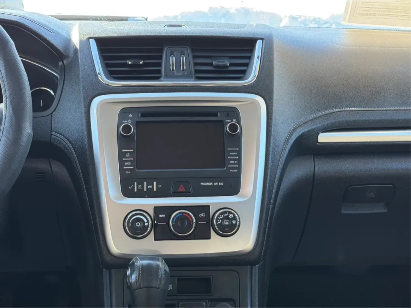 2016 GMC Acadia SLE-1 (1GKKVNED4GJ) with an 3.6L V-6 gasoline direct injection engine, 6A transmission, located at 1099 N County Rd 25A, Troy, OH, 45373, (937) 908-9800, 40.057079, -84.212883 - **Adventure Awaits with the 2016 GMC Acadia at Advantage Car and Credit - Troy!**<br /> <br /> When it comes to family outings or weekend getaways, the 2016 GMC Acadia is your perfect travel companion. Designed for those who crave the ideal blend of comfort, space, and versatility, this SUV is just - Photo#13