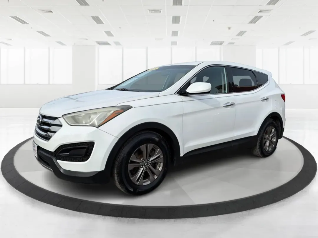 2013 Hyundai Santa Fe Sport (5XYZT3LB2DG) with an Theta II 2.4L I-4 gasoline direct injection engine, located at 1184 Kauffman Ave, Fairborn, OH, 45324, (937) 908-9800, 39.807072, -84.030914 - **Adventure Awaits: Drive the 2013 Hyundai Santa Fe Sport in Fairborn, OH!**<br /> <br /> Are you ready to elevate your lifestyle while enjoying the freedom of the open road? Look no further than the stunning 2013 Hyundai Santa Fe Sport, available now at Advantage Car and Credit in Fairborn, OH! Thi - Photo#8