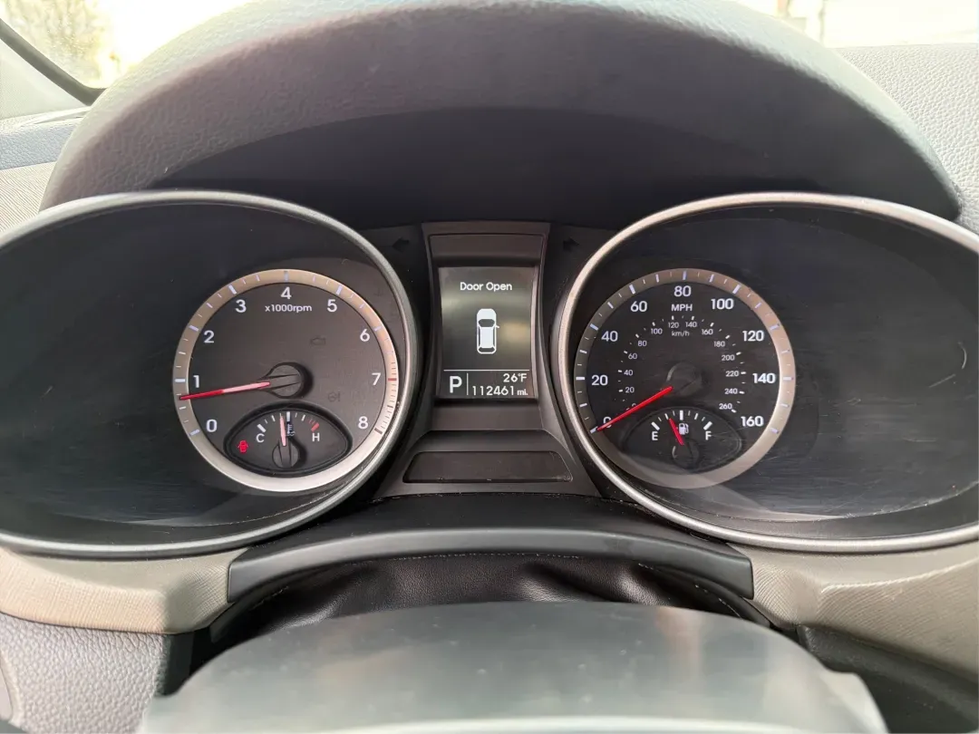 2013 Hyundai Santa Fe Sport (5XYZT3LB2DG) with an Theta II 2.4L I-4 gasoline direct injection engine, located at 1184 Kauffman Ave, Fairborn, OH, 45324, (937) 908-9800, 39.807072, -84.030914 - **Adventure Awaits: Drive the 2013 Hyundai Santa Fe Sport in Fairborn, OH!**<br /> <br /> Are you ready to elevate your lifestyle while enjoying the freedom of the open road? Look no further than the stunning 2013 Hyundai Santa Fe Sport, available now at Advantage Car and Credit in Fairborn, OH! Thi - Photo#15