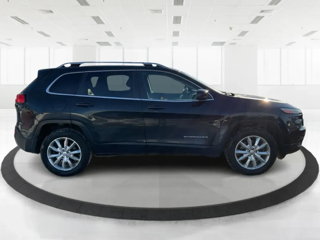 2014 Jeep Cherokee Limited (1C4PJMDS5EW) with an Other engine, located at 1099 N County Rd 25A, Troy, OH, 45373, (937) 908-9800, 40.057079, -84.212883 - Discover the perfect blend of versatility and style with the 2014 Jeep Cherokee Limited, now available at Advantage Car and Credit in Troy, OH! Whether you're navigating the daily grind or embarking on weekend adventures, this crossover SUV is designed to enhance your lifestyle, making it an ideal c - Photo#1