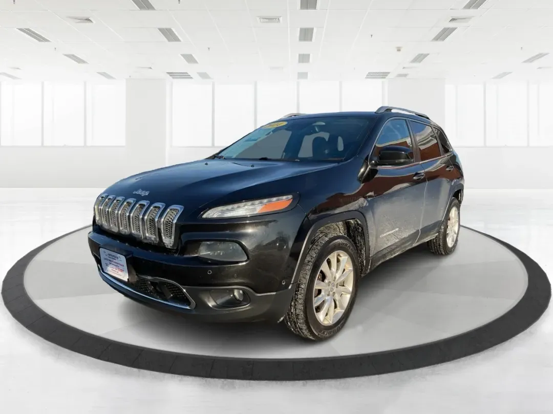 2014 Jeep Cherokee Limited (1C4PJMDS5EW) with an Other engine, located at 1099 N County Rd 25A, Troy, OH, 45373, (937) 908-9800, 40.057079, -84.212883 - Discover the perfect blend of versatility and style with the 2014 Jeep Cherokee Limited, now available at Advantage Car and Credit in Troy, OH! Whether you're navigating the daily grind or embarking on weekend adventures, this crossover SUV is designed to enhance your lifestyle, making it an ideal c - Photo#8