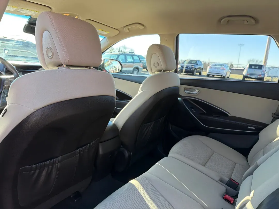 2017 Hyundai Santa Fe SE (KM8SMDHF0HU) with an 3.3L V-6 gasoline direct injection engine, located at 1230 East Main St, Xenia, OH, 45385, (937) 908-9800, 39.688026, -83.910172 - **Adventure Awaits with This 2017 Hyundai Santa Fe SE - Your Ideal Family SUV!**<br /> <br /> Are you on the lookout for a versatile, spacious SUV that can easily accommodate your family's needs? Look no further than this stunning 2017 Hyundai Santa Fe SE, available now at Advantage Car and Credit i - Photo#10