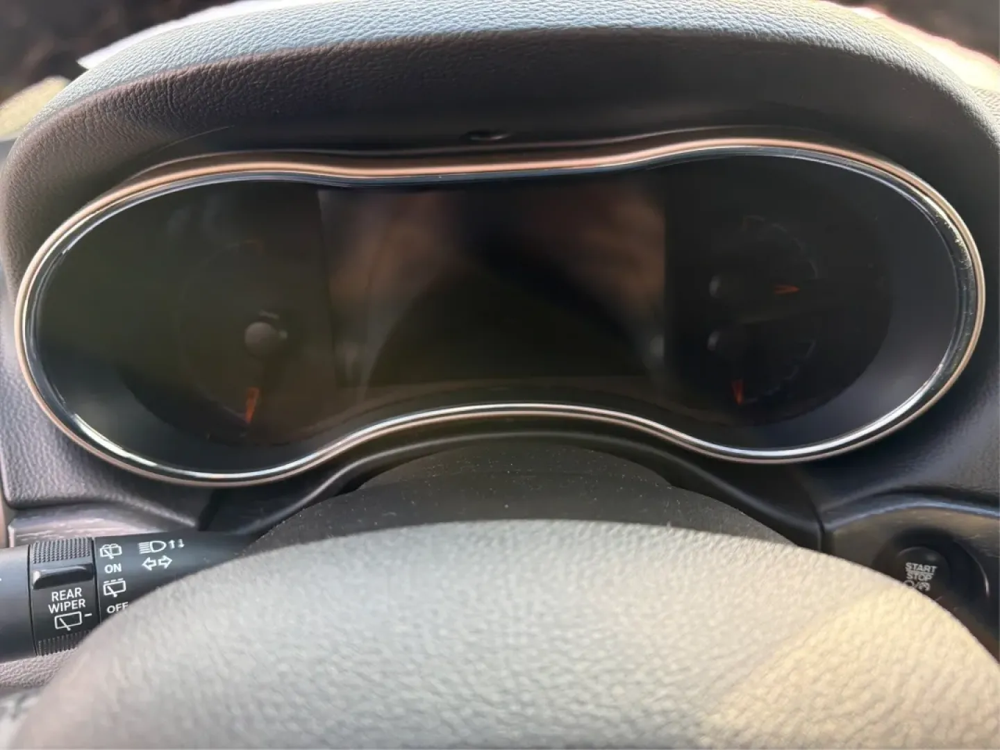 2016 Jeep Grand Cherokee Laredo (1C4RJFAG7GC) with an Pentastar 3.6L V-6 DOHC engine, 8A transmission, located at 1230 East Main St, Xenia, OH, 45385, (937) 908-9800, 39.688026, -83.910172 - ### Experience Adventure in Comfort with the 2016 Jeep Grand Cherokee Laredo <br /> <br /> If you're seeking a vehicle that can handle everything from daily commutes to weekend getaways, look no further than the 2016 Jeep Grand Cherokee Laredo. This robust SUV is perfect for both adventurous spirits - Photo#15