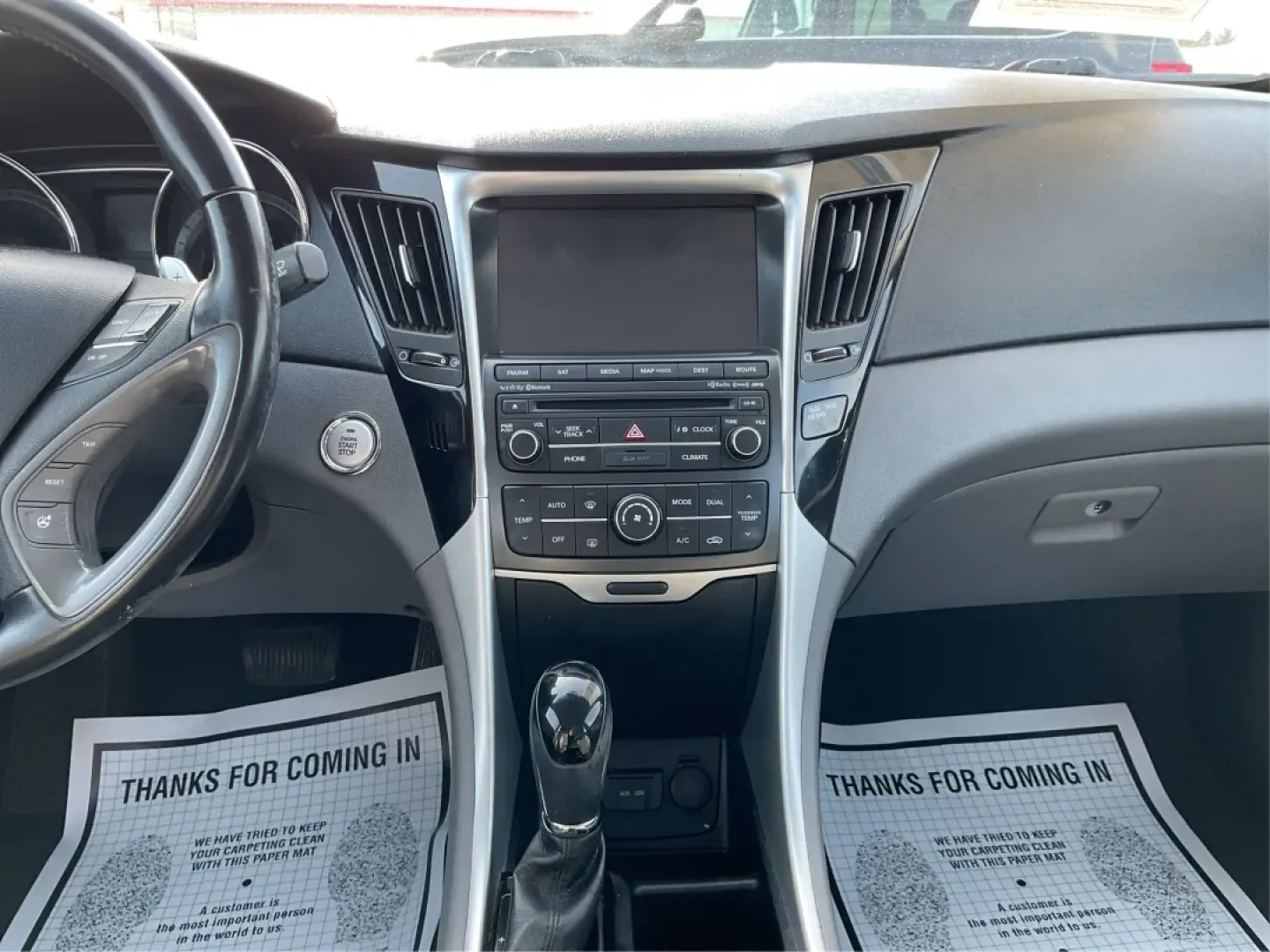 2014 Hyundai Sonata Limited 2.0T (5NPEC4AB3EH) with an 2L I-4 gasoline direct injection engine, 6-Speed Automatic transmission, located at 1951 S Dayton Lakeview Rd., New Carlisle, OH, 45344, (937) 908-9800, 39.890999, -84.050255 - Are you in search of the perfect blend of style, performance, and reliability for your daily commutes or family outings? Look no further! At Advantage Car and Credit in New Carlisle, OH, we proudly present this stunning 2014 Hyundai Sonata Limited 2.0T, a sedan designed for those who appreciate both - Photo#13