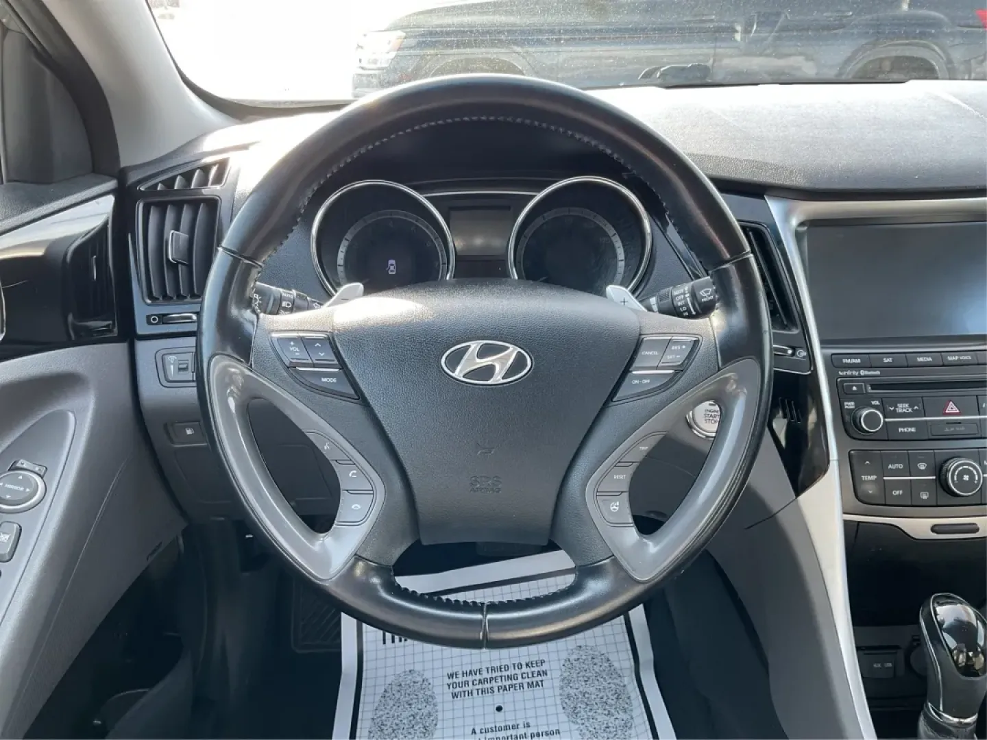 2014 Hyundai Sonata Limited 2.0T (5NPEC4AB3EH) with an 2L I-4 gasoline direct injection engine, 6-Speed Automatic transmission, located at 1951 S Dayton Lakeview Rd., New Carlisle, OH, 45344, (937) 908-9800, 39.890999, -84.050255 - Are you in search of the perfect blend of style, performance, and reliability for your daily commutes or family outings? Look no further! At Advantage Car and Credit in New Carlisle, OH, we proudly present this stunning 2014 Hyundai Sonata Limited 2.0T, a sedan designed for those who appreciate both - Photo#16