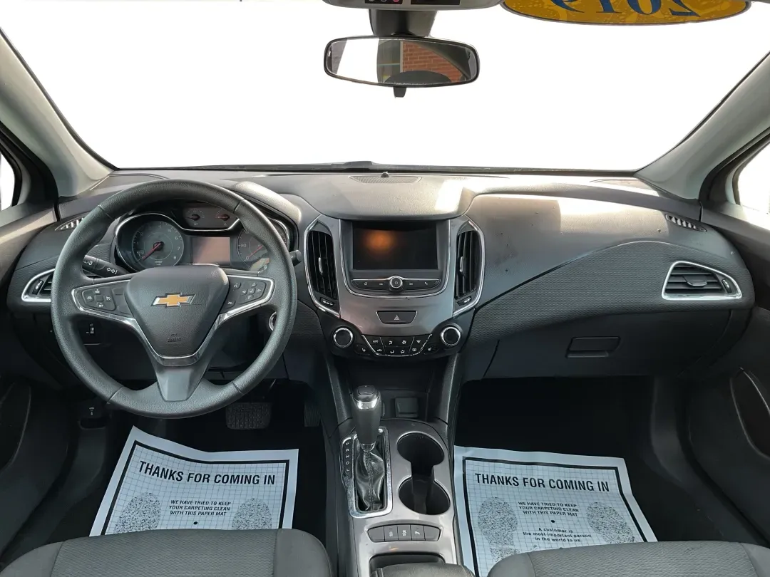 2019 Chevrolet Cruze LT (3G1BE6SM6KS) with an 1.4L I-4 gasoline direct injection engine, 6A transmission, located at 1184 Kauffman Ave, Fairborn, OH, 45324, (937) 908-9800, 39.807072, -84.030914 - ### Explore Life in Style with the 2019 Chevrolet Cruze LT Hatchback Perfect for Every Journey!<br /> <br /> Are you ready to elevate your daily commute or weekend adventures? The 2019 Chevrolet Cruze LT Hatchback offers a blend of efficiency, comfort, and style that suits a variety of lifestyles. - Photo#17