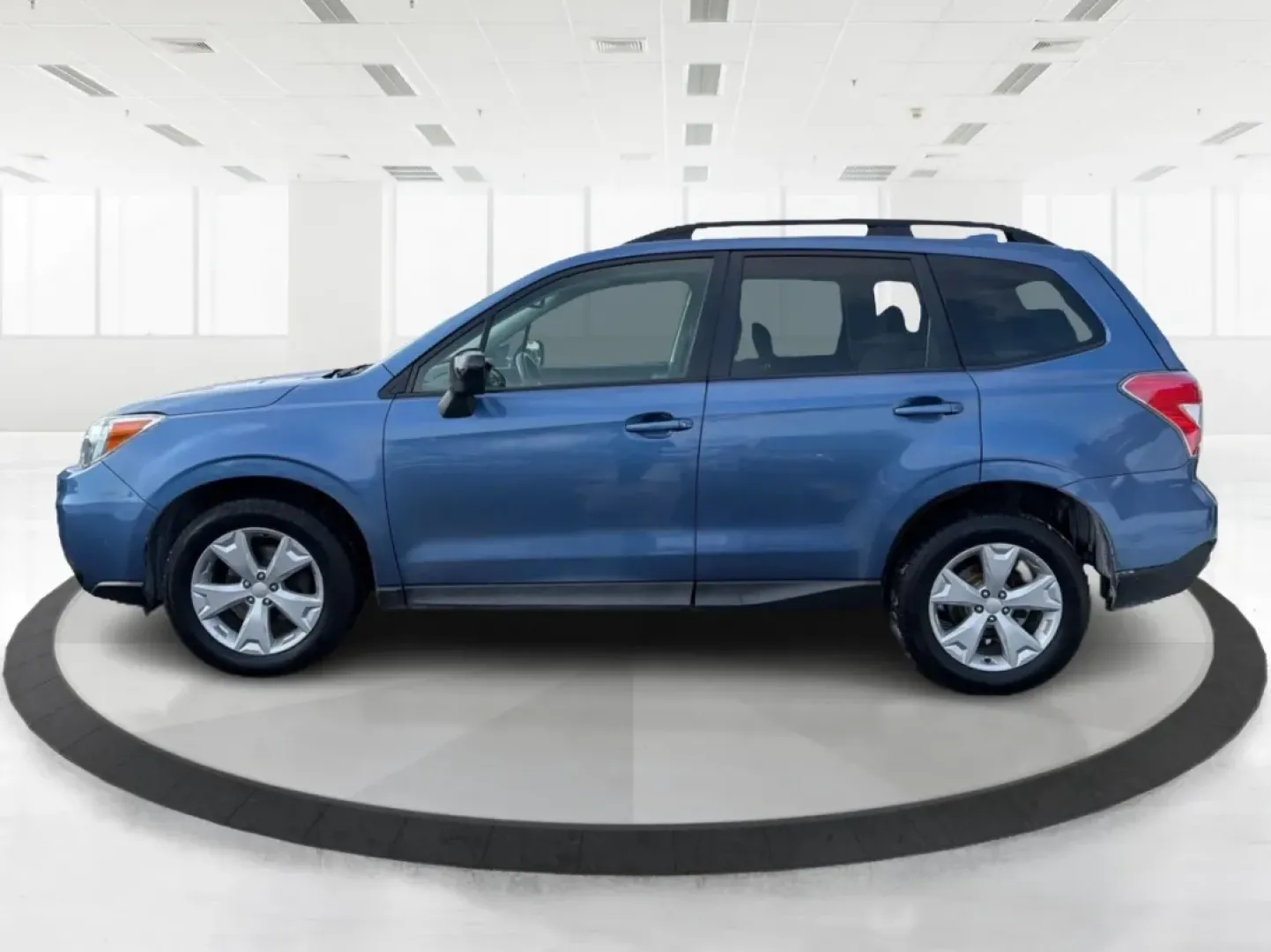 2016 Subaru Forester 2.5i Premium (JF2SJADC8GH) with an 2.5L H-4 DOHC engine, CVT transmission, located at 1184 Kauffman Ave, Fairborn, OH, 45324, (937) 908-9800, 39.807072, -84.030914 - If you're searching for a versatile and dependable vehicle that fits perfectly into your active lifestyle, look no further than this 2016 Subaru Forester 2.5i Premium. Ideal for weekend adventures, daily commutes, and everything in between, this SUV boasts a well-rounded combination of comfort, reli - Photo#5