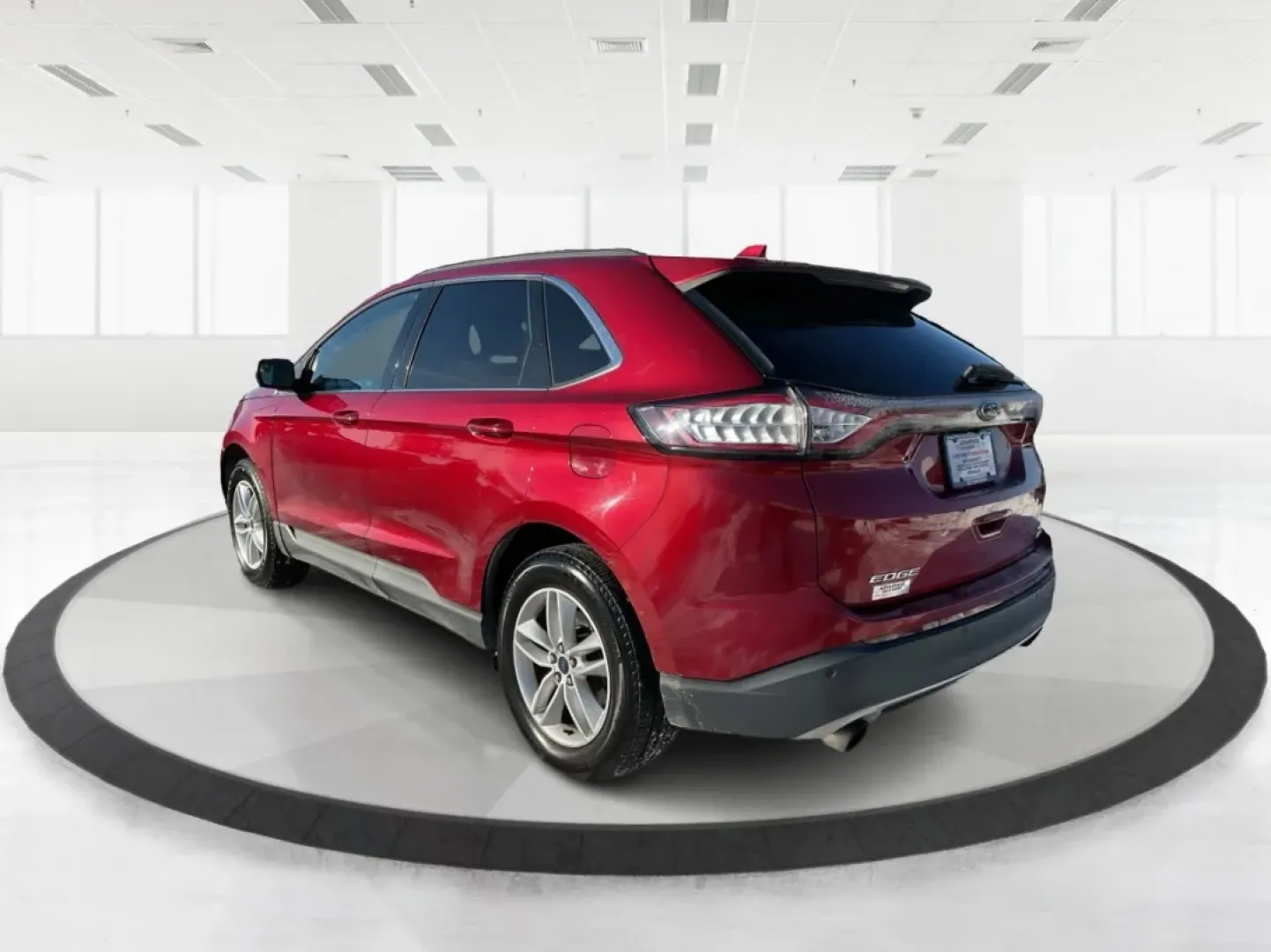 2016 Ford Edge SEL (2FMPK3J99GB) with an 2.0L L4 DOHC 16V engine, 6A transmission, located at 8750 N County Rd 25A, Piqua, OH, 45356, (937) 908-9800, 40.164391, -84.232513 - **Elevate Your Daily Drive with This 2016 Ford Edge SEL at Advantage Car and Credit - Piqua!**<br /> <br /> Are you ready to transform your daily commute or weekend adventures? The 2016 Ford Edge SEL is the perfect SUV to elevate your driving experience, whether you're hauling the kids to soccer pra - Photo#4