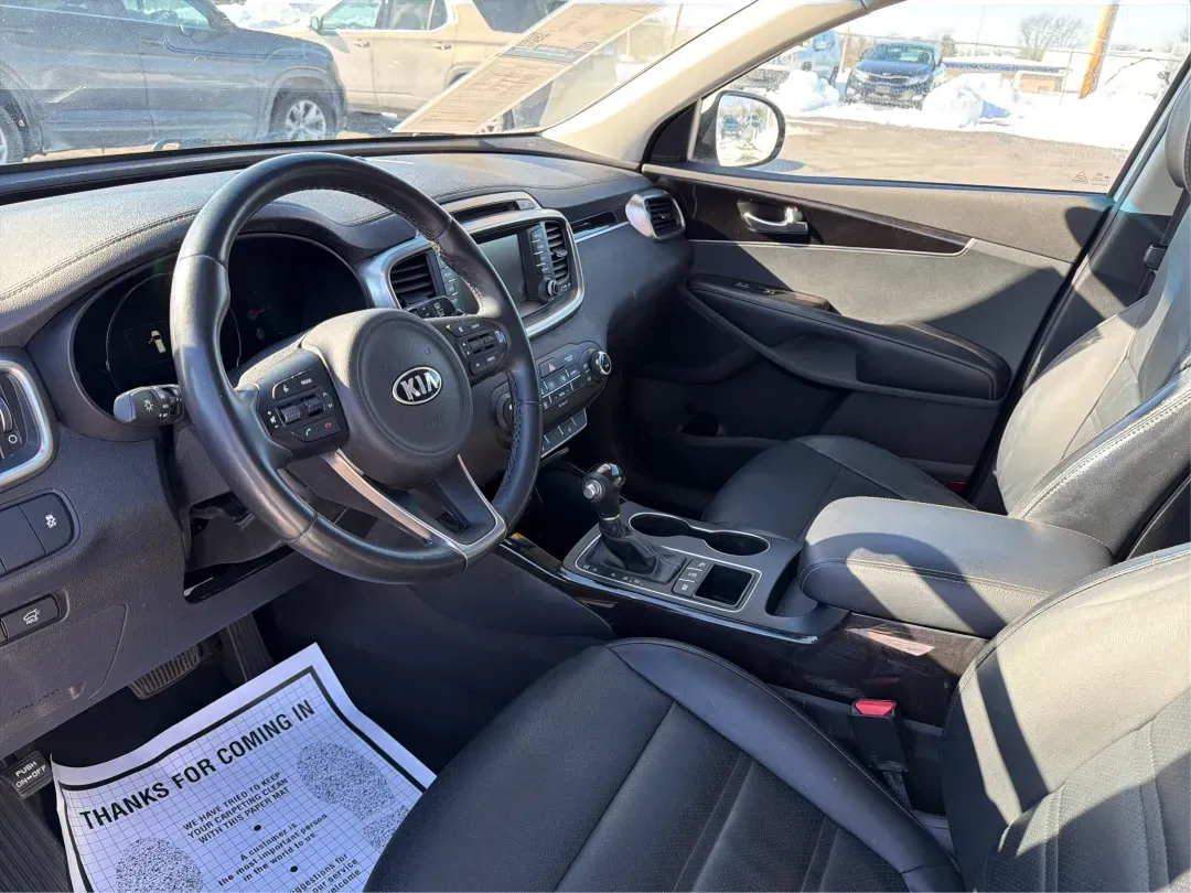 2018 Kia Sorento 2.0T EX (5XYPHDA11JG) with an 2L I-4 gasoline direct injection engine, 6A transmission, located at 880 E. National Road, Vandalia, OH, 45377, (937) 908-9800, 39.891918, -84.183594 - Experience the freedom of adventure with the 2018 Kia Sorento EX, available at Advantage Car and Credit in Vandalia, OH! This SUV is not just a vehicle; it's a companion for families, commuters, and weekend explorers alike. With its robust features and versatile design, the Sorento is perfect for ev - Photo#9