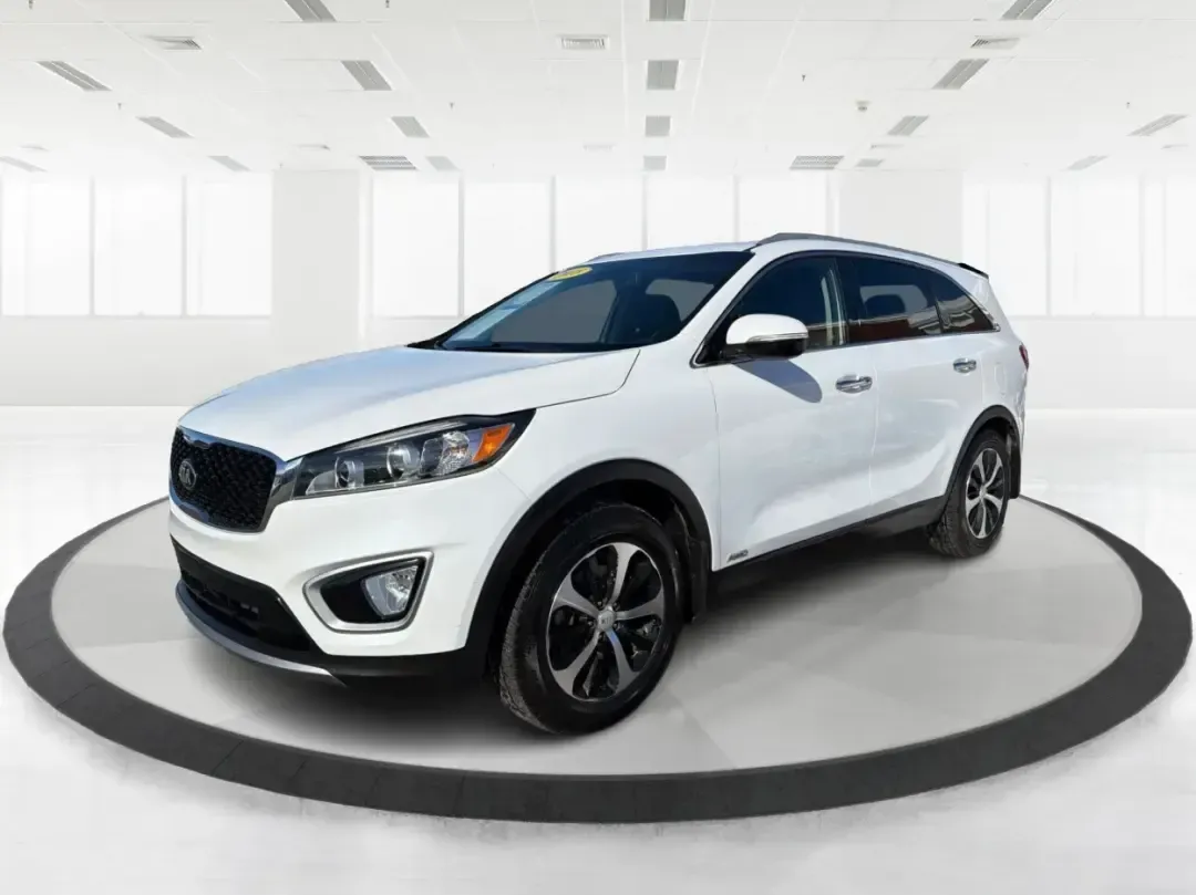 2018 Kia Sorento 2.0T EX (5XYPHDA11JG) with an 2L I-4 gasoline direct injection engine, 6A transmission, located at 8750 N County Rd 25A, Piqua, OH, 45356, (937) 908-9800, 40.164391, -84.232513 - Experience the freedom of adventure with the 2018 Kia Sorento EX, available at Advantage Car and Credit in Vandalia, OH! This SUV is not just a vehicle; it's a companion for families, commuters, and weekend explorers alike. With its robust features and versatile design, the Sorento is perfect for ev - Photo#8