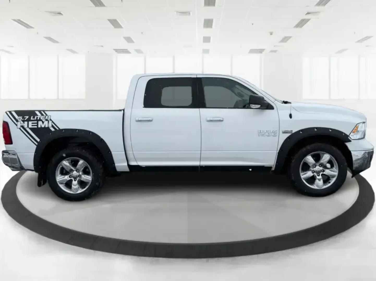 2016 Ram 1500 Big Horn (3C6RR7LT1GG) with an HEMI 5.7L V-8 variable valve control engine, 6A transmission, located at 8750 N County Rd 25A, Piqua, OH, 45356, (937) 908-9800, 40.164391, -84.232513 - ### Unleash Your Adventurous Spirit with the 2016 Ram 1500 Big Horn at Advantage Car and Credit - Piqua!<br /> <br /> Are you searching for the perfect truck that seamlessly combines power, comfort, and reliability for your next weekend getaway or daily commute? Look no further than the 2016 Ram 150 - Photo#1