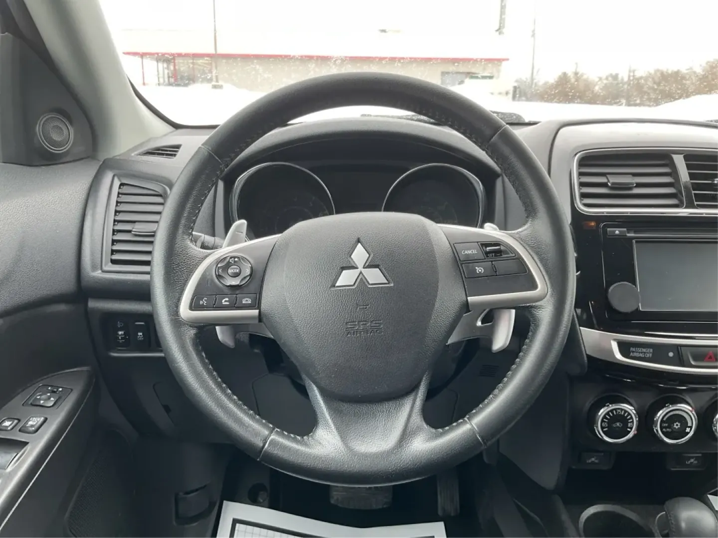 2015 Mitsubishi Outlander SE (4A4AR4AU6FE) with an 2L I-4 DOHC engine, located at 401 Woodman Dr, Riverside, OH, 45431, (937) 908-9800, 39.760899, -84.123421 - **Discover Your Next Adventure with the 2015 Mitsubishi Outlander SE at Advantage Car and Credit - Riverside!**<br /> <br /> Are you ready to elevate your family outings or weekend getaways? The 2015 Mitsubishi Outlander SE is the perfect companion for those who crave versatility and comfort. Design - Photo#15