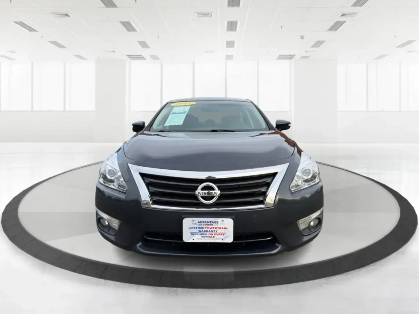 2015 Nissan Altima 2.5 SL (1N4AL3AP4FC) with an 2.5L I-4 DOHC engine, Continuously Variable Transmission transmission, located at 401 Woodman Dr, Riverside, OH, 45431, (937) 908-9800, 39.760899, -84.123421 - Picture your next week going smoother: a comfortable sedan for the daily drive down I-675, an easy run to The Greene for errands, and a relaxed weekend cruise along the river near Eastwood MetroPark-all without stretching your budget. This 2015 Nissan Altima 2.5 SL in Storm is a smart fit for commut - Photo#7