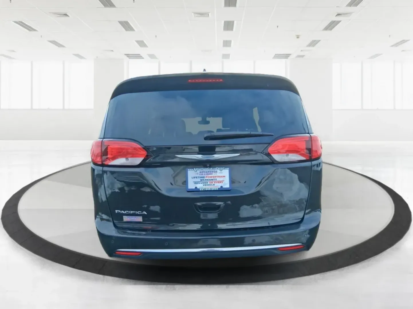 2017 Chrysler Pacifica Touring-L Plus (2C4RC1EG7HR) with an Pentastar 3.6L V-6 DOHC engine, 9A transmission, located at 1951 S Dayton Lakeview Rd., New Carlisle, OH, 45344, (937) 908-9800, 39.890999, -84.050255 - Load up the kids, the gear, and the playlist-this 2017 Chrysler Pacifica Touring-L Plus is built for real life in New Carlisle, from school drop-offs and long commutes to weekend trips out toward Buck Creek State Park. If you've been hunting for a comfortable, family-ready passenger van with premium - Photo#2