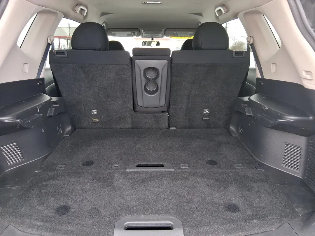 2017 Nissan Rogue SV (5N1AT2MV9HC) with an 2.5L I-4 DOHC engine, CVT transmission, located at 880 E. National Road, Vandalia, OH, 45377, (937) 908-9800, 39.891918, -84.183594 - Weekend road trips to MetroParks, daily commutes down I75, and grocery runs around the Dayton area all feel easier in a compact SUV that's comfortable, confident in bad weather, and flexible for real life. This 2017 Nissan Rogue SV in Gun Metallic is built for busy schedules and spontaneous getaways - Photo#12