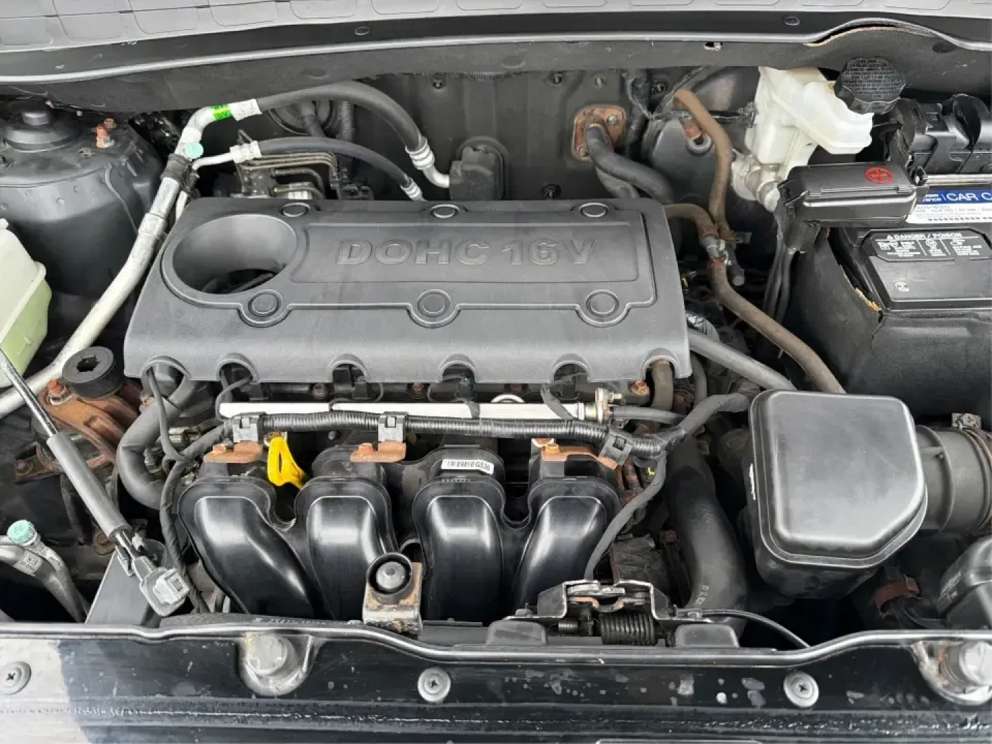 2012 Hyundai Tucson Limited (KM8JU3AC5CU) with an Theta II 2.4L I-4 DOHC engine, 6-Speed Automatic transmission, located at 880 E. National Road, Vandalia, OH, 45377, (937) 908-9800, 39.891918, -84.183594 - Need a dependable SUV that fits real life-school drop-offs, I-75 commuting, and weekend getaways to Taylorsville MetroPark-without the stress of traditional bank rules? This 2012 Hyundai Tucson Limited in Ash Black is a smart, comfortable choice for Vandalia drivers who want a practical daily vehicl - Photo#11