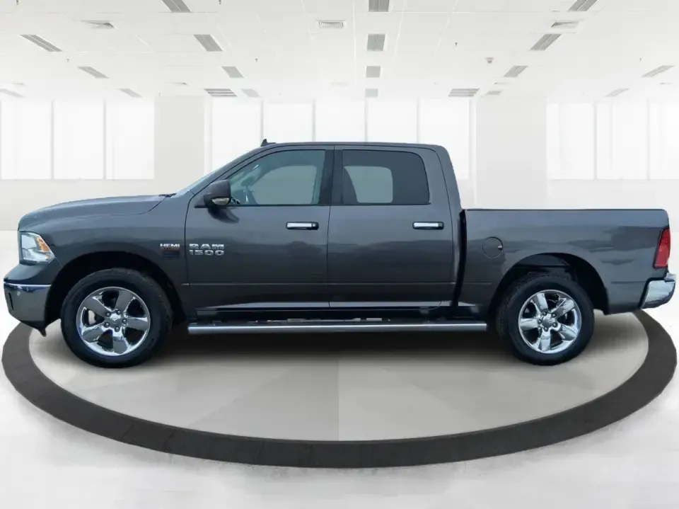 2016 Ram 1500 Big Horn (3C6RR7LT8GG) with an 5.7L V8 OHV 16V engine, 6A transmission, located at 1230 East Main St, Xenia, OH, 45385, (937) 908-9800, 39.688026, -83.910172 - Picture your next Saturday: you've got the boat hitched up, the cooler packed, and the whole crew riding comfortably to Caesar Creek-then Monday morning it's back to the commute with confidence in any Ohio weather. This 2016 Ram 1500 Big Horn Crew Cab 4WD is built for real life in Moraine: hauling, - Photo#5