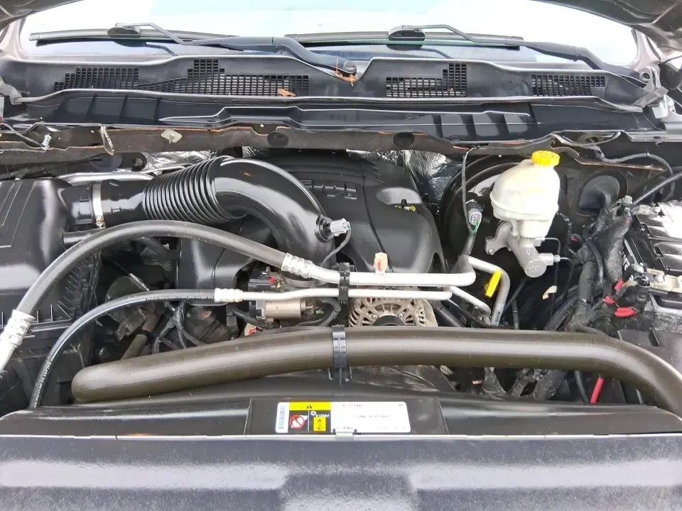 2016 Ram 1500 Big Horn (3C6RR7LT8GG) with an 5.7L V8 OHV 16V engine, 6A transmission, located at 1230 East Main St, Xenia, OH, 45385, (937) 908-9800, 39.688026, -83.910172 - Picture your next Saturday: you've got the boat hitched up, the cooler packed, and the whole crew riding comfortably to Caesar Creek-then Monday morning it's back to the commute with confidence in any Ohio weather. This 2016 Ram 1500 Big Horn Crew Cab 4WD is built for real life in Moraine: hauling, - Photo#11