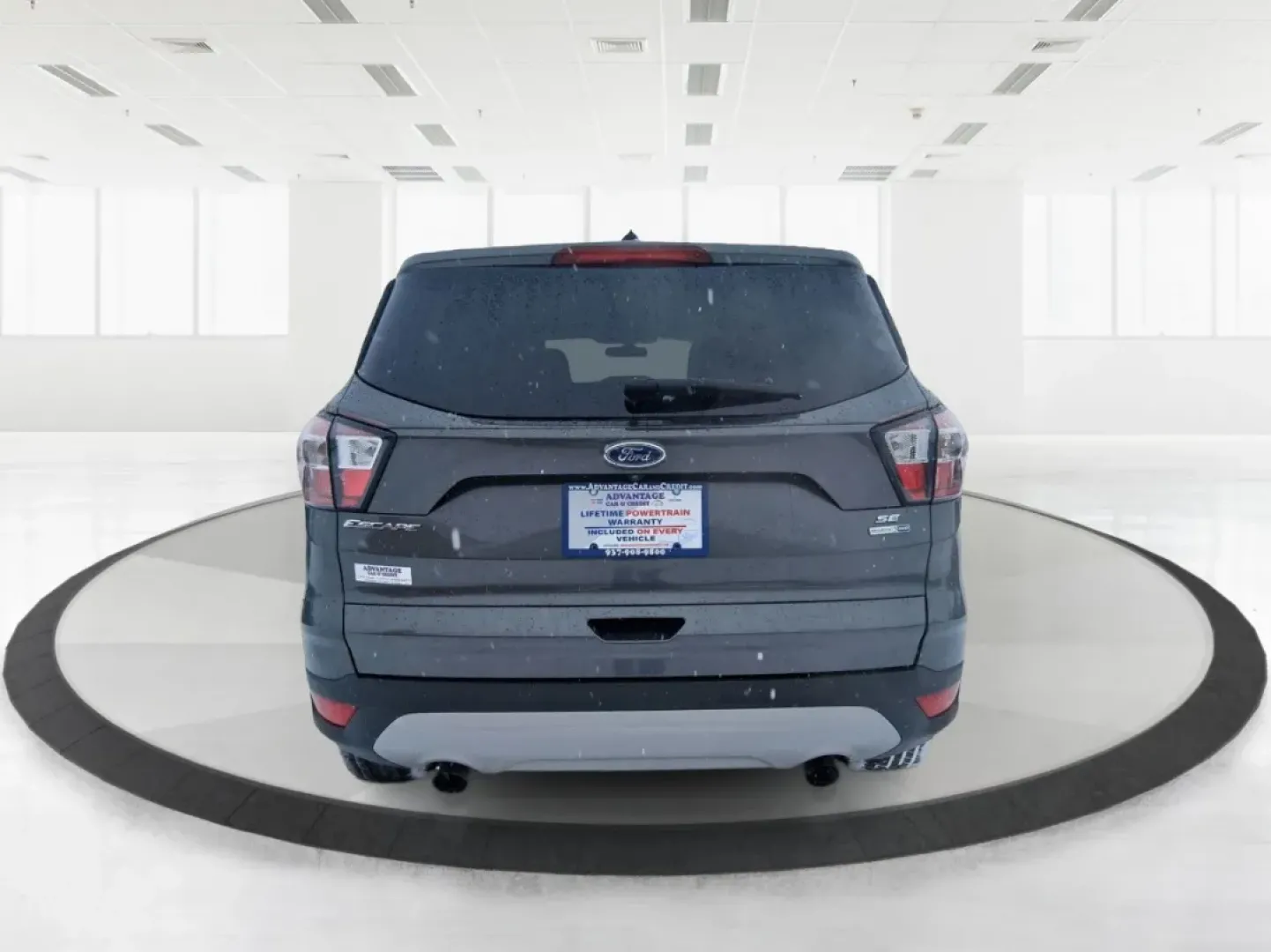 2017 Ford Escape SE (1FMCU9GD3HU) with an 1.5L L4 DOHC 16V engine, 6A transmission, located at 401 Woodman Dr, Riverside, OH, 45431, (937) 908-9800, 39.760899, -84.123421 - Need one SUV that can handle the weekday commute, school drop-offs, and a quick weekend escape to Eastwood MetroPark without blinking? This 2017 Ford Escape SE in Magnetic Metallic is built for real life in the Miami Valley-easy to park, confident in rough weather, and comfortable enough for long st - Photo#3