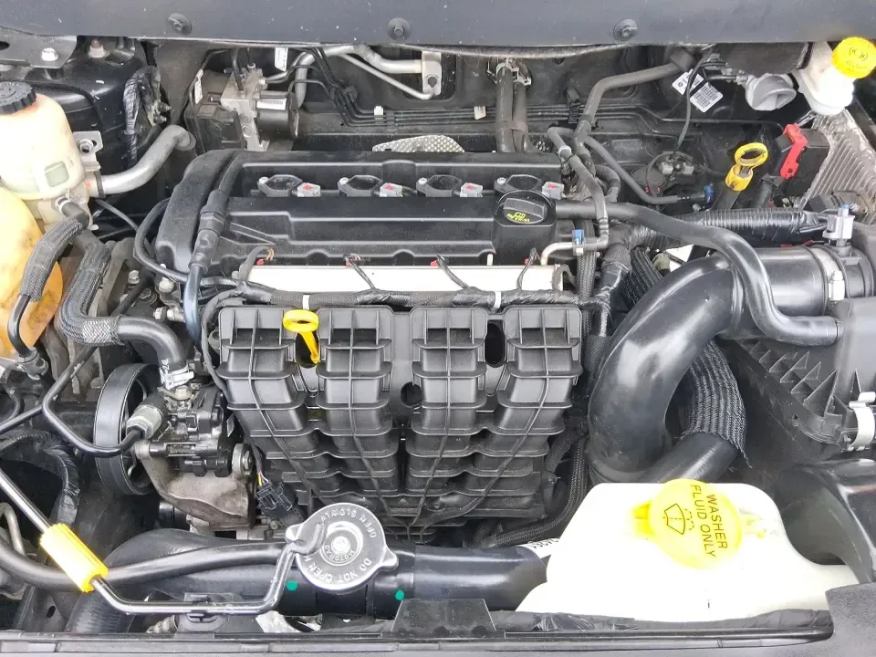 2018 Dodge Journey SE (3C4PDCAB9JT) with an Tigershark MultiAir 2.4L I-4 DOHC engine, 4A transmission, located at 880 E. National Road, Vandalia, OH, 45377, (937) 908-9800, 39.891918, -84.183594 - Need a practical SUV that can handle school drop-offs, grocery runs, and weekend trips up I75 without blowing your budget? This 2018 Dodge Journey SE in Pitch Black Clearcoat is built for real life in West Central Ohio-roomy enough for growing families, comfortable for long commutes, and flexible fo - Photo#10