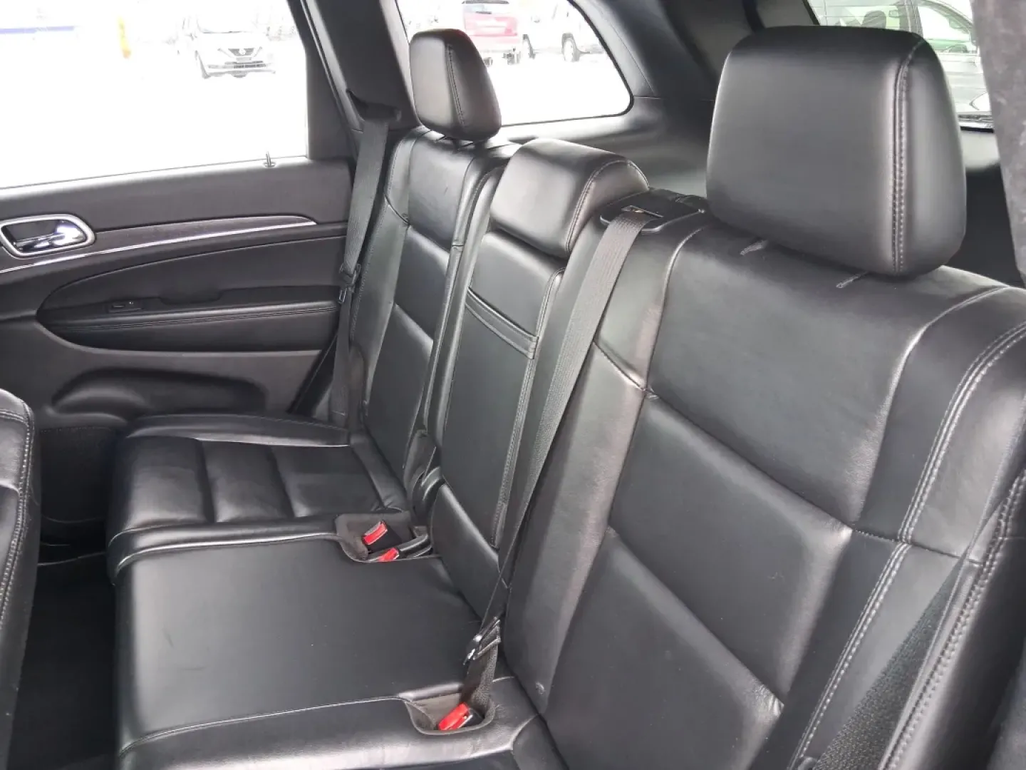 2018 Jeep Grand Cherokee Limited 4x4 (1C4RJFBGXJC) with an 3.6L V6 DOHC 24V engine, 8A transmission, located at 8750 N County Rd 25A, Piqua, OH, 45356, (937) 908-9800, 40.164391, -84.232513 - Load up the kids, the dog, and the cooler-or point the nose toward a weekend cabin-and let this 2018 Jeep Grand Cherokee Limited 4x4 handle the plan. With confident 4WD capability and a premium, comfortable cabin, it's a smart fit for Ohio drivers who want one SUV that can do school runs, long commu - Photo#10