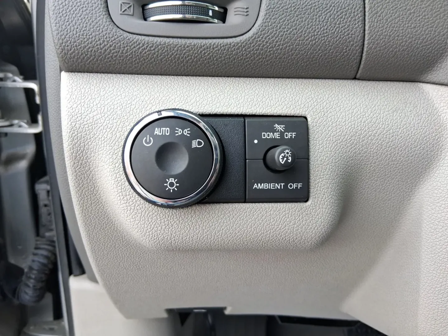 2014 Buick Enclave Leather (5GAKRBKD1EJ) with an 3.6L V-6 gasoline direct injection engine, 6-Speed Automatic Overdrive transmission, located at 401 Woodman Dr, Riverside, OH, 45431, (937) 908-9800, 39.760899, -84.123421 - Pack up the kids, cue up the playlist, and head out for a weekend at Carillon Historical Park or a day of shopping and dinner near The Greene-this 2014 Buick Enclave Leather is the kind of comfortable, do-it-all SUV that makes family life and road trips feel easier. With its smooth 3.6L V6 gasoline - Photo#16