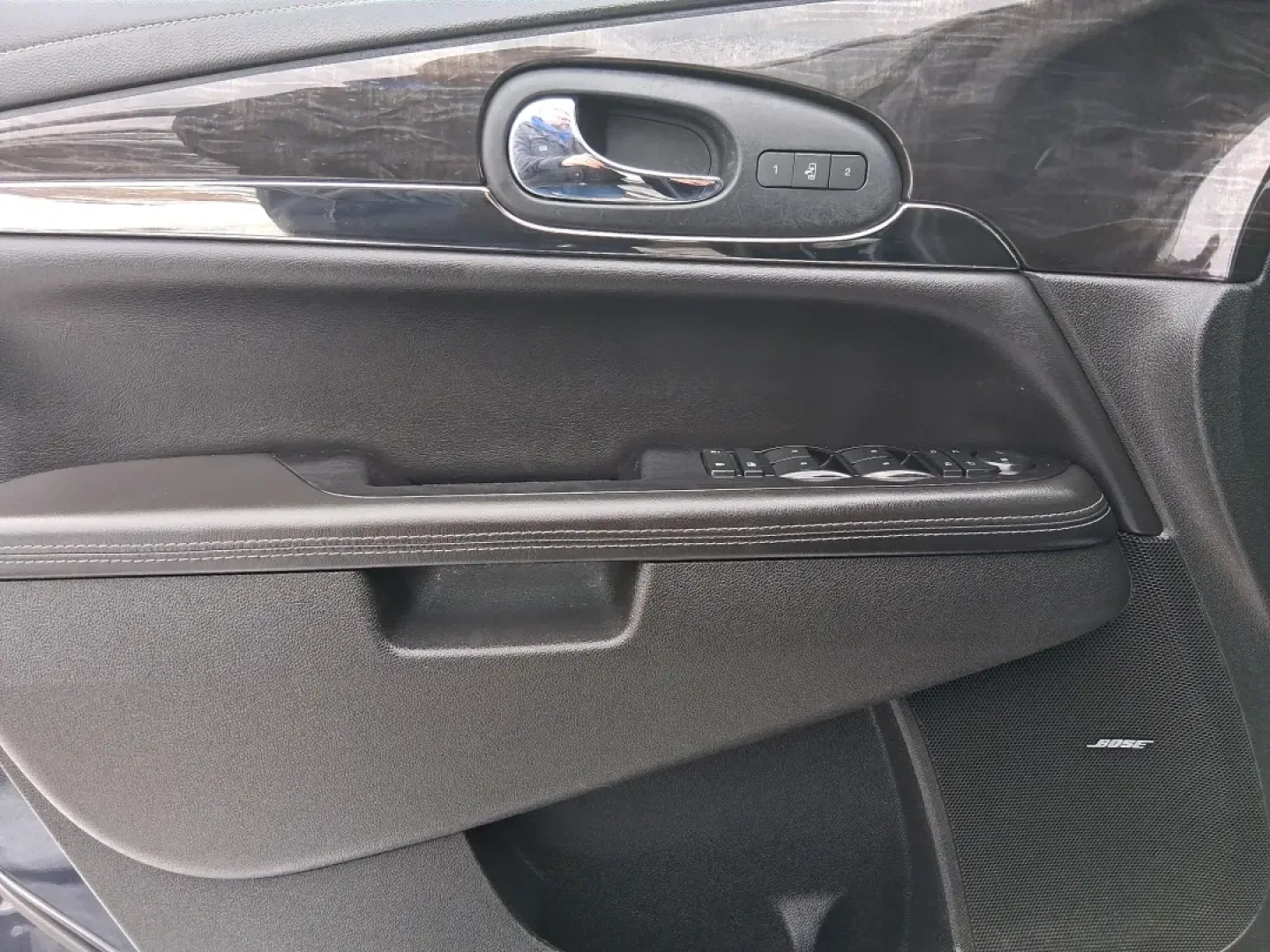 2015 Buick Enclave Premium (5GAKVCKD6FJ) with an 3.6L V-6 gasoline direct injection engine, 6-Speed Automatic Overdrive transmission, located at 4508 South Dixie Dr, Moraine, OH, 45439, (937) 908-9800, 39.689976, -84.218452 - Load up the family, cue the road-trip playlist, and enjoy the kind of comfortable, confident driving that makes everyday errands and weekend getaways feel easy. This 2015 Buick Enclave Premium in Dark Sapphire Blue Metallic is built for real life in Moraine-school drop-offs, long commutes up I75, an - Photo#18