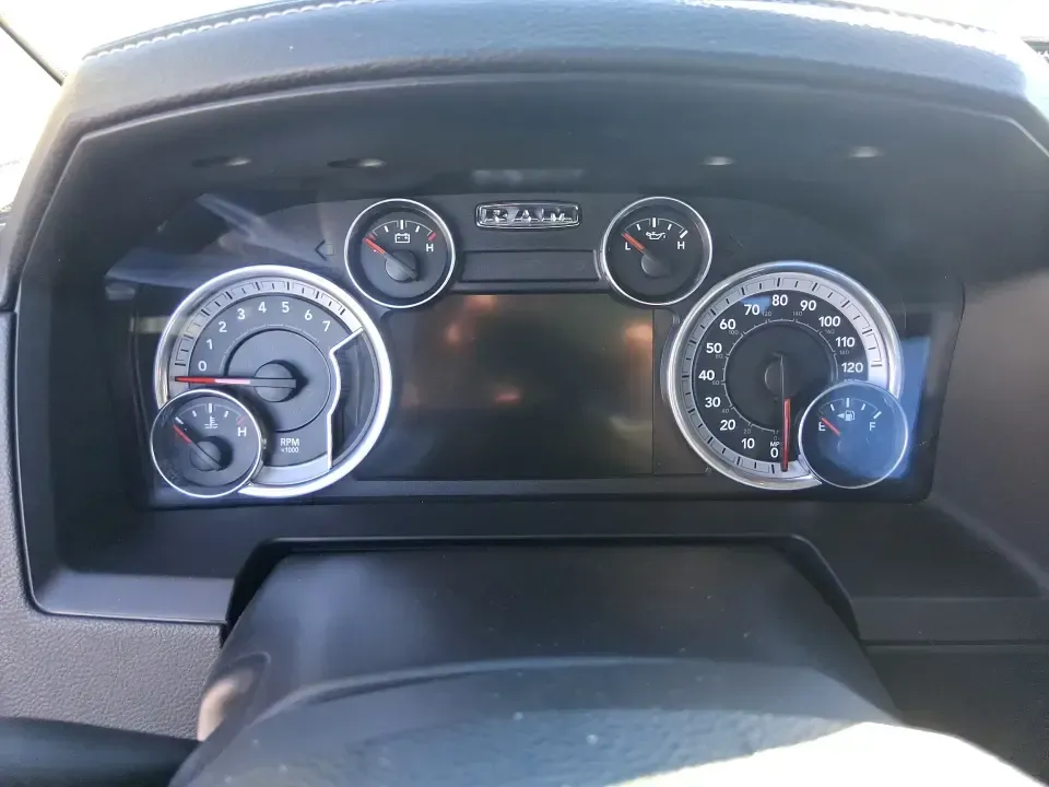 2016 Ram 1500 Laramie (1C6RR7NT1GS) with an 5.7L V8 OHV 16V engine, 6A transmission, located at 1099 N County Rd 25A, Troy, OH, 45373, (937) 908-9800, 40.057079, -84.212883 - Built for Ohio backroads, weekend lake runs, and the kind of workday that doesn't stop when the weather turns, this 2016 Ram 1500 Laramie Crew Cab 4WD is the truck that fits real life in Troy. Whether you're towing a trailer out toward the Miami County Fairgrounds, hauling gear for a Saturday at Tre - Photo#14