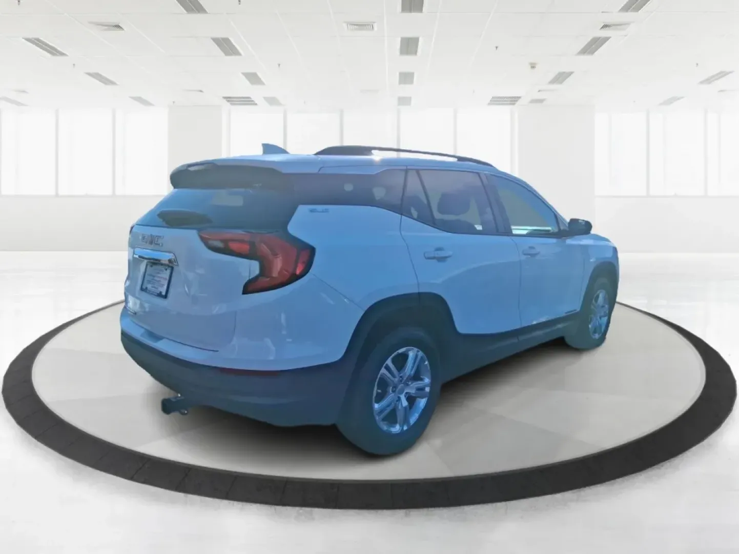 2019 GMC Terrain SLE (3GKALMEV4KL) with an 1.4L L4 DOHC 16V TURBO engine, 6A transmission, located at 1184 Kauffman Ave, Fairborn, OH, 45324, (937) 908-9800, 39.807072, -84.030914 - Picture your next week: easy commuting to Wright-Patterson AFB, grocery runs that don't feel like a puzzle, and a weekend escape to John Bryan State Park with room for everyone and everything. This 2019 GMC Terrain SLE in Summit White is the kind of practical, comfortable SUV that fits real life in - Photo#2