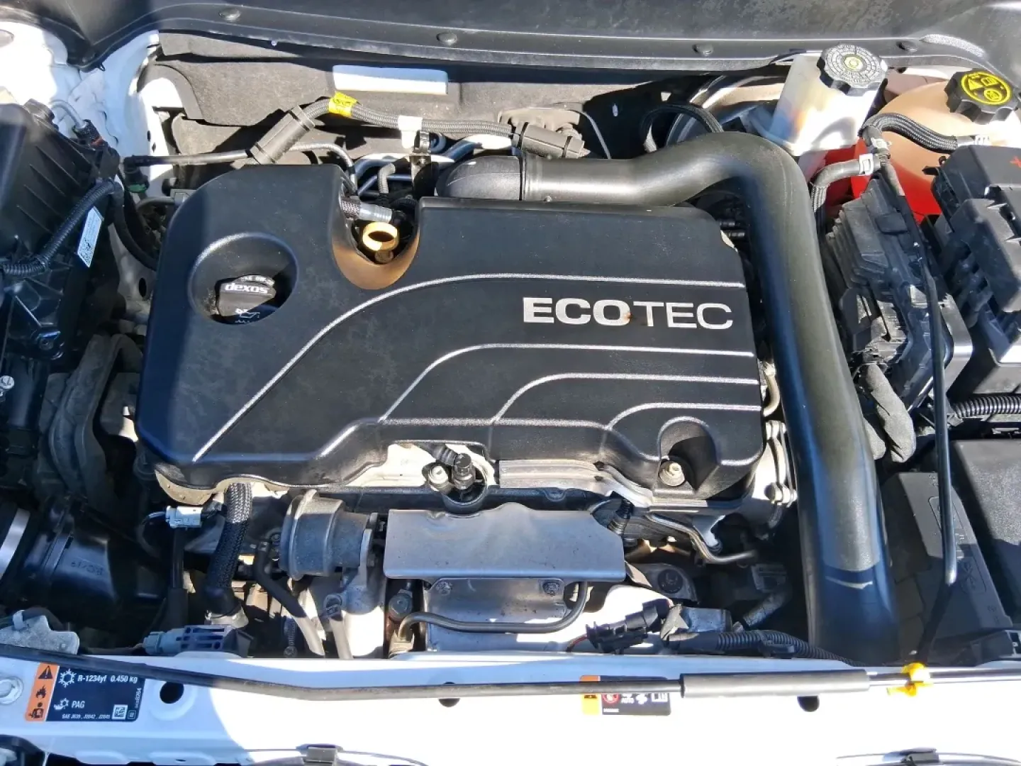 2019 GMC Terrain SLE (3GKALMEV4KL) with an 1.4L L4 DOHC 16V TURBO engine, 6A transmission, located at 1184 Kauffman Ave, Fairborn, OH, 45324, (937) 908-9800, 39.807072, -84.030914 - Picture your next week: easy commuting to Wright-Patterson AFB, grocery runs that don't feel like a puzzle, and a weekend escape to John Bryan State Park with room for everyone and everything. This 2019 GMC Terrain SLE in Summit White is the kind of practical, comfortable SUV that fits real life in - Photo#10