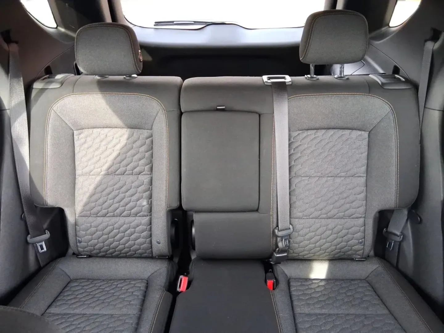 2019 Chevrolet Equinox LT (2GNAXVEX8K6) with an 2L I-4 gasoline direct injection engine, 9A transmission, located at 880 E. National Road, Vandalia, OH, 45377, (937) 908-9800, 39.891918, -84.183594 - Picture your next week: easy school drop-offs, a smooth I675 commute, and a weekend escape to Carriage Hill MetroPark or a quick run to The Greene-without worrying about space, traction, or comfort. This 2019 Chevrolet Equinox LT is built for real life in Riverside, Ohio, giving you SUV practicality - Photo#13