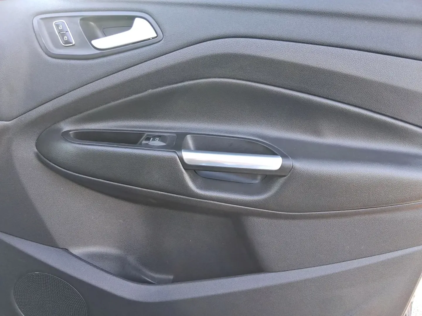 2016 Ford Escape Titanium (1FMCU9J94GU) with an 2.0L L4 DOHC 16V engine, 6-Speed Automatic transmission, located at 1951 S Dayton Lakeview Rd., New Carlisle, OH, 45344, (937) 908-9800, 39.890999, -84.050255 - Picture your next Ohio weekend: a quick grocery run through New Carlisle, a comfortable commute toward Dayton, and then a spontaneous road trip out I70 with the family-without worrying about weather, cargo space, or comfort. This 2016 Ford Escape Titanium in sleek Magnetic is the kind of compact SUV - Photo#20