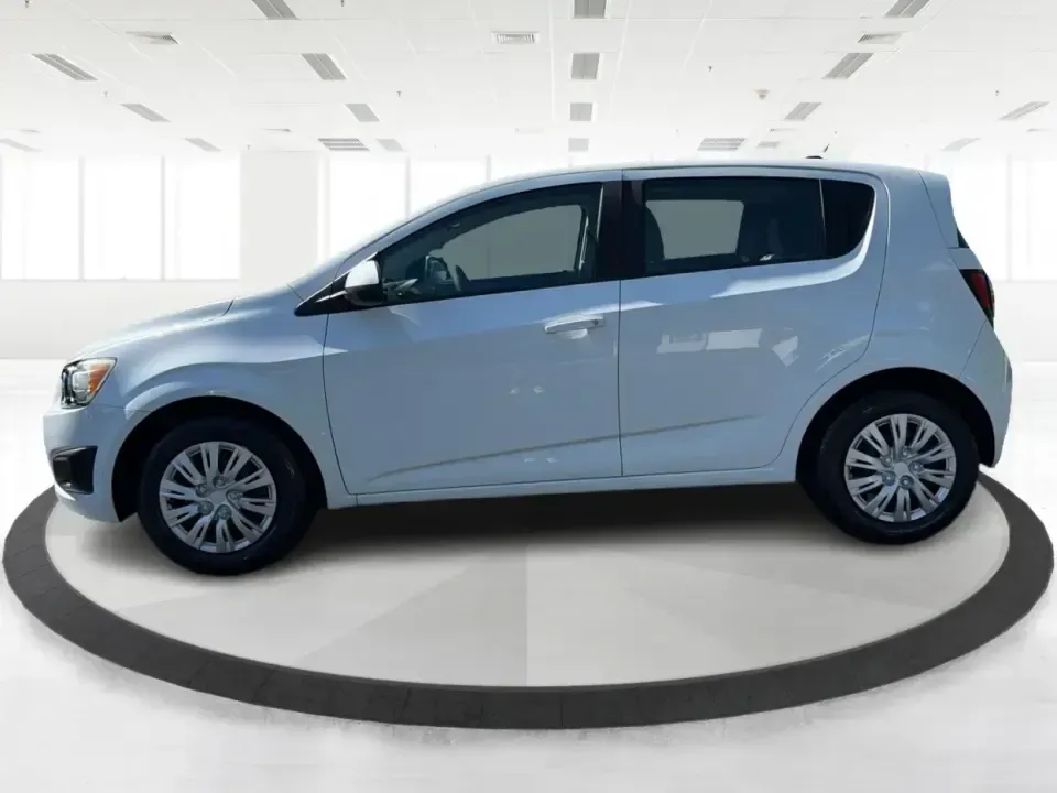 2016 Chevrolet Sonic LS Auto (1G1JA6SH4G4) with an 1.8L L4 DOHC 24V engine, 6A transmission, located at 1230 East Main St, Xenia, OH, 45385, (937) 908-9800, 39.688026, -83.910172 - Need a smart, budget-friendly commuter that's also ready for weekend errands, downtown parking, and quick road trips to Yellow Springs? This 2016 Chevrolet Sonic LS Auto Hatchback in Summit White fits real-life driving in and around Xenia, Ohio-easy to maneuver, efficient to run, and versatile enoug - Photo#5